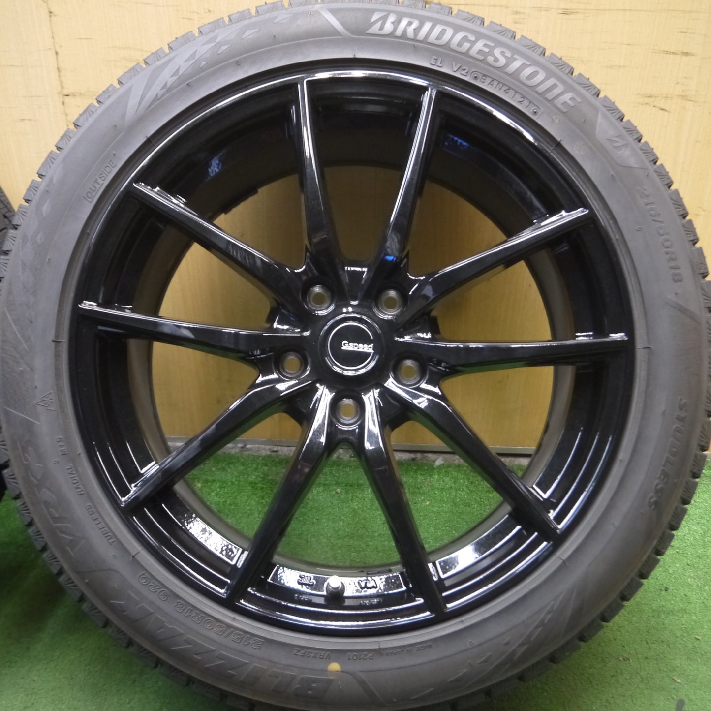 *送料無料* バリ溝！21年！キレイ！9.5分★スタッドレス G.Speed 215/50R18 ブリヂストン ブリザック VRX3 Gスピード 18インチ PCD114.3/5H★4060504Hス