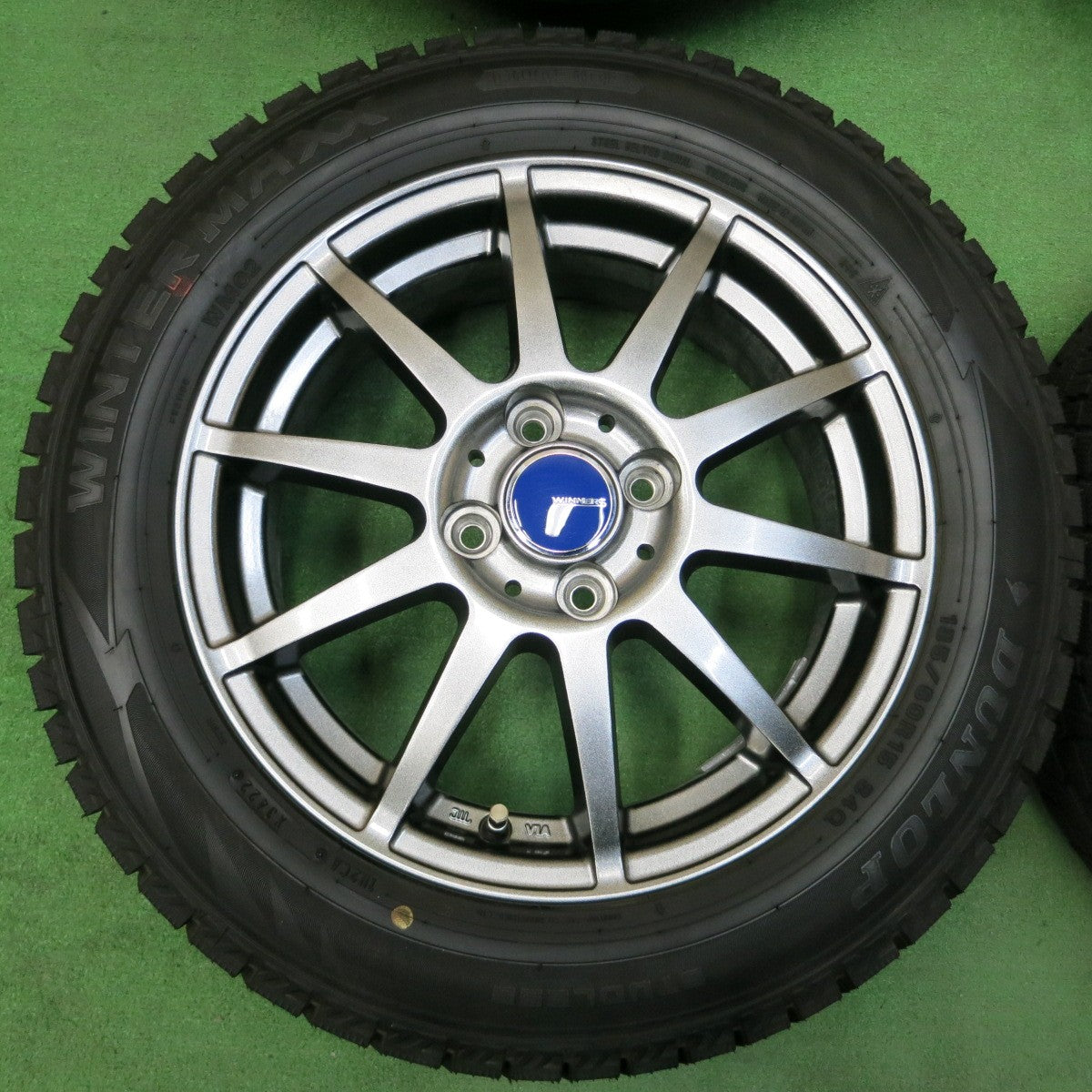 *送料無料* バリ溝！22年！キレイ！ほぼ10分★スタッドレス 185/60R15 ダンロップ ウインターマックス WM02 WINNERS 15インチ PCD100/4H★4031908イス