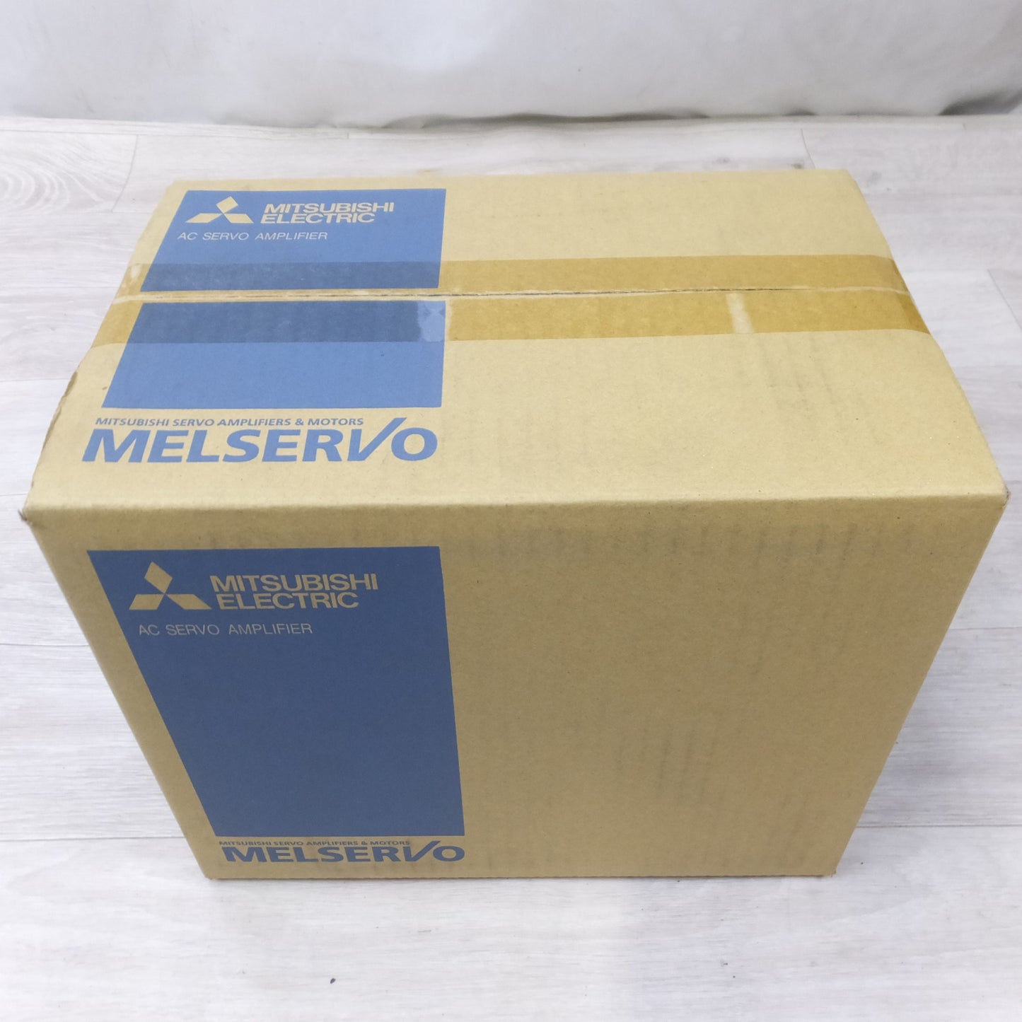 ●複数在庫有●[送料無料] 未使用◆三菱電機 AC サーボ アンプ 汎用 タイプ 5kW サーボモータ用 三相 AC 200V MR-J4-500A◆