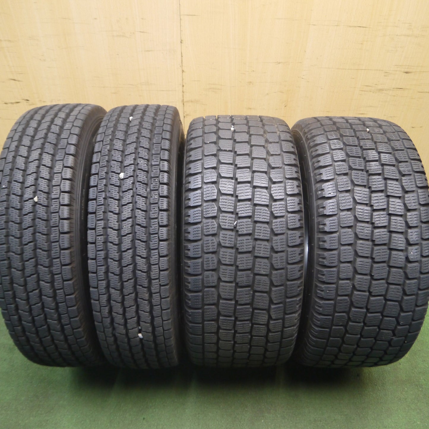 *送料無料* バリ溝！キレイ！9分★トラック タイヤ 265/50R14 175/75R15 スタッドレス ヨコハマ SY01 アイスガード iG91 スチール PCD139.7/6H★4020906Hス