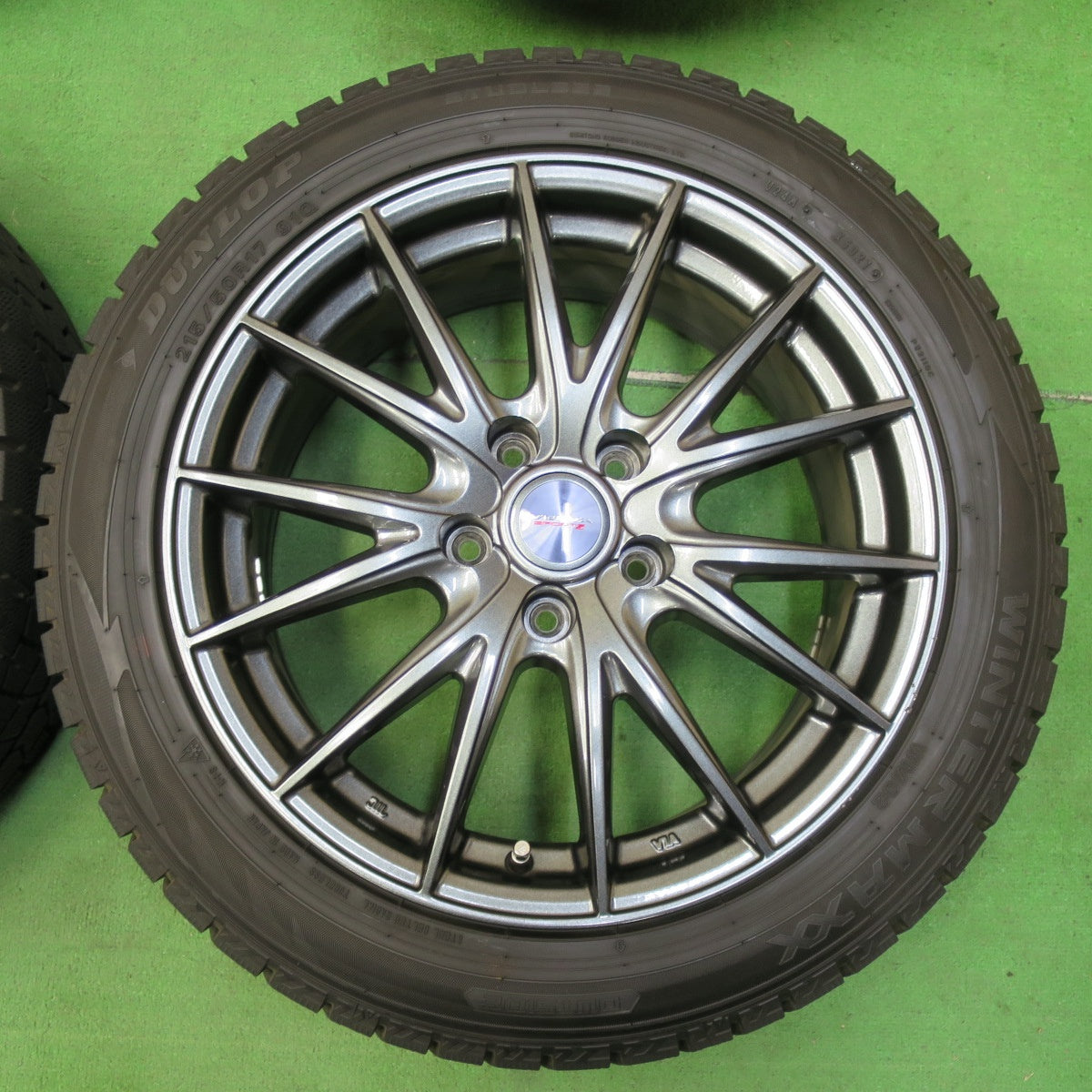 *送料無料* バリ溝！21年！キレイ！9.5分★スタッドレス 215/50R17 ダンロップ ウインターマックス WM02 VELVA SPORTZ ヴェルヴァ PCD114.3/5H★4090807イス