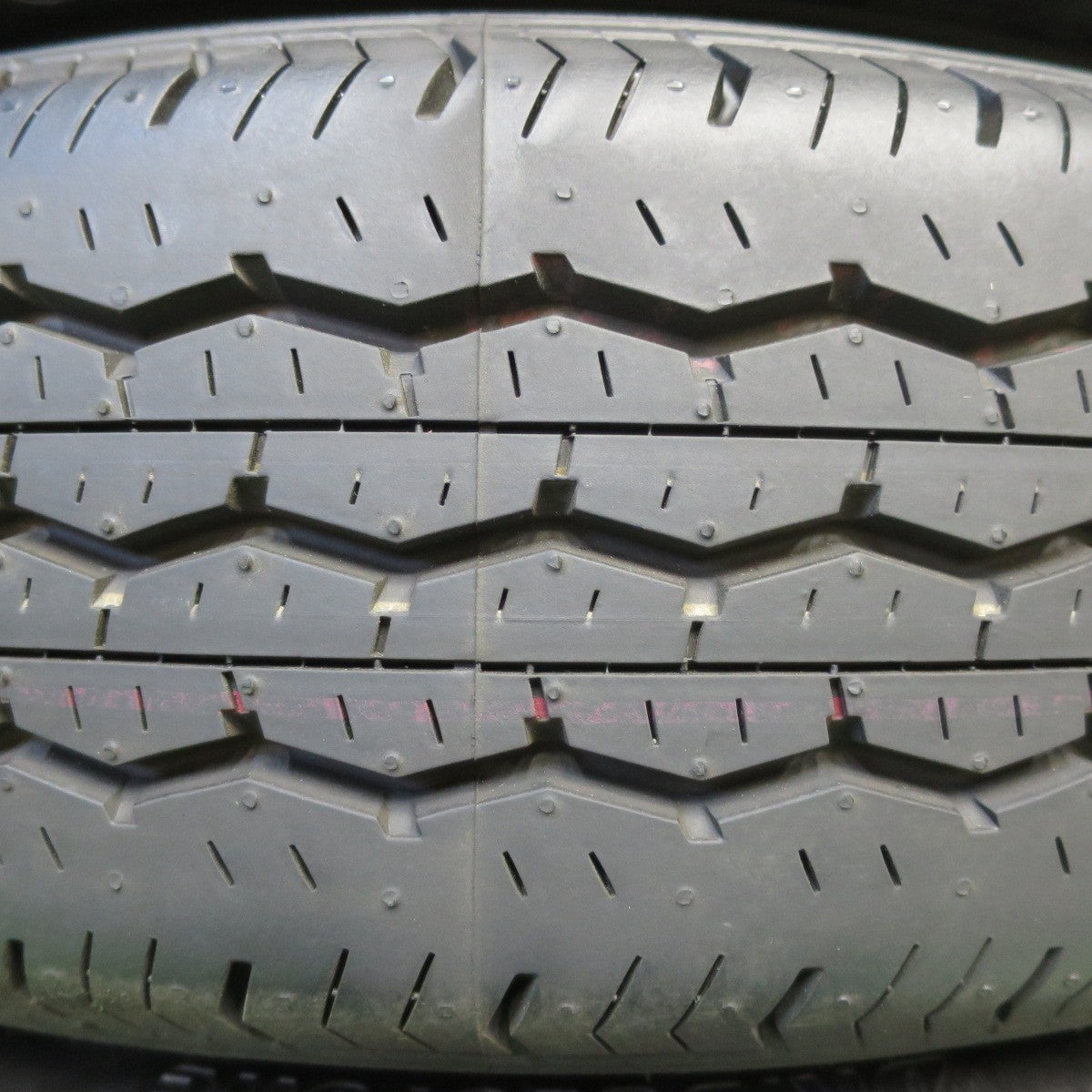 *送料無料* 新車外し！24年★トヨタ 200系 ハイエース 純正 スチール 195/80R15 107/105S ブリヂストン エコピア RD613 PCD139.7/6H★4081703イノ