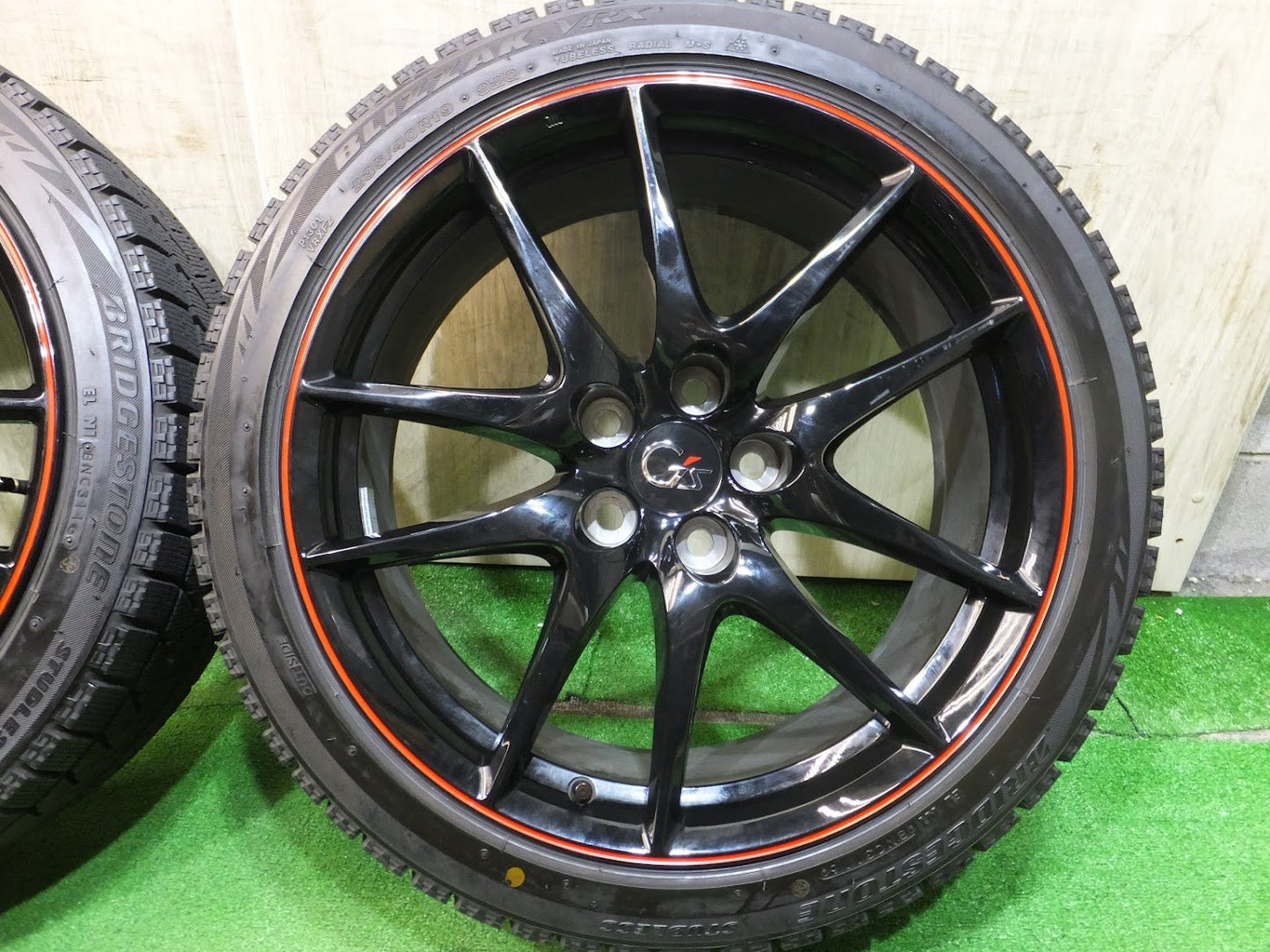 [送料無料] ４本価格★トヨタ 130系 マークX G's 純正 235/40R19 スタッドレス ブリヂストン ブリザック VRX 19インチ PCD★2082411Hス