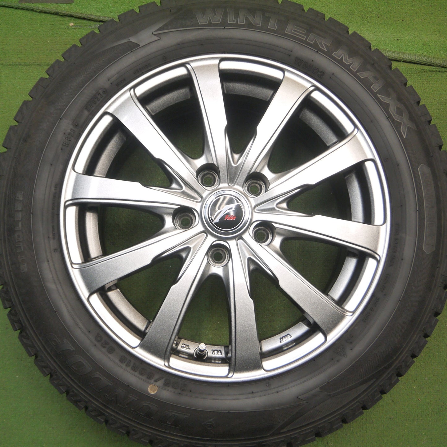 *送料無料* バリ溝！23年！綺麗！ほぼ10分★スタッドレス 205/60R16 ダンロップ ウインターマックス WM02 Fang ファング 16インチ PCD114.3/5H★4071701Hス