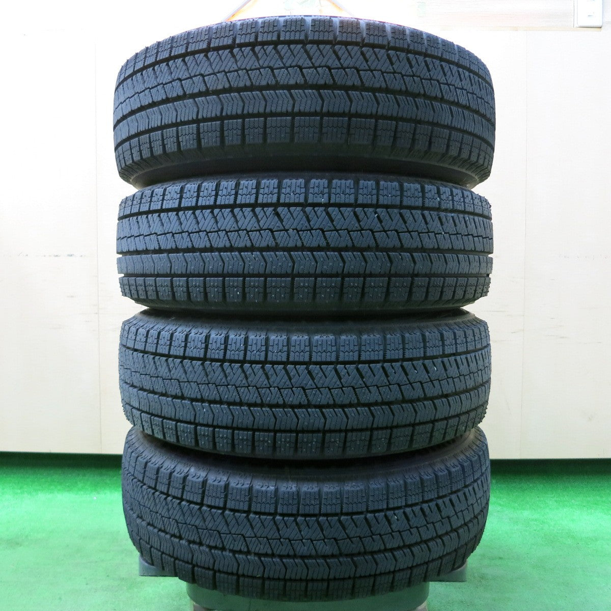 *送料無料* バリ溝！22年！キレイ！ほぼ10分★スタッドレス 165/65R14 ブリヂストン ブリザック VRX2 PREO プレオ 14インチ PCD100/4H★4031905イス