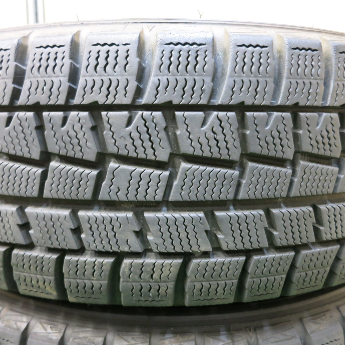 *送料無料* バリ溝！キレイ！9分★スタッドレス 175/65R15 ダンロップ ウインターマックス WM01 AXEL S アクセルS 15インチ  PCD100/4H★4091304SYス