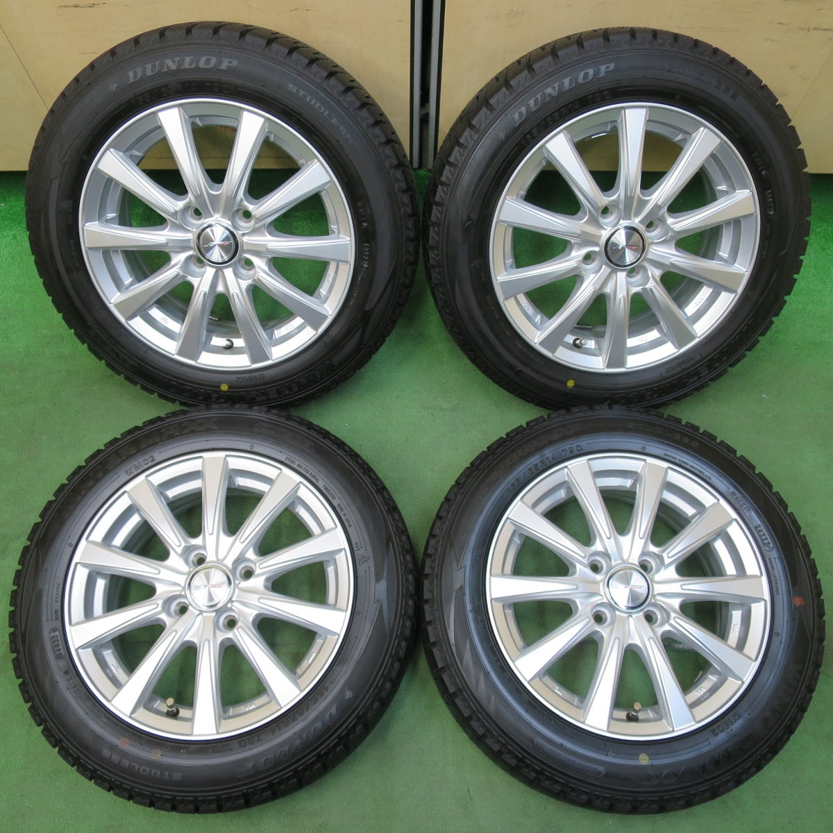 [送料無料] 超バリ溝！22年！キレイ！ほぼ10分★スタッドレス 165/65R14 ダンロップ ウインターマックス WM02 JOKER ジョーカー 14インチ PCD100/4H★5012912イス