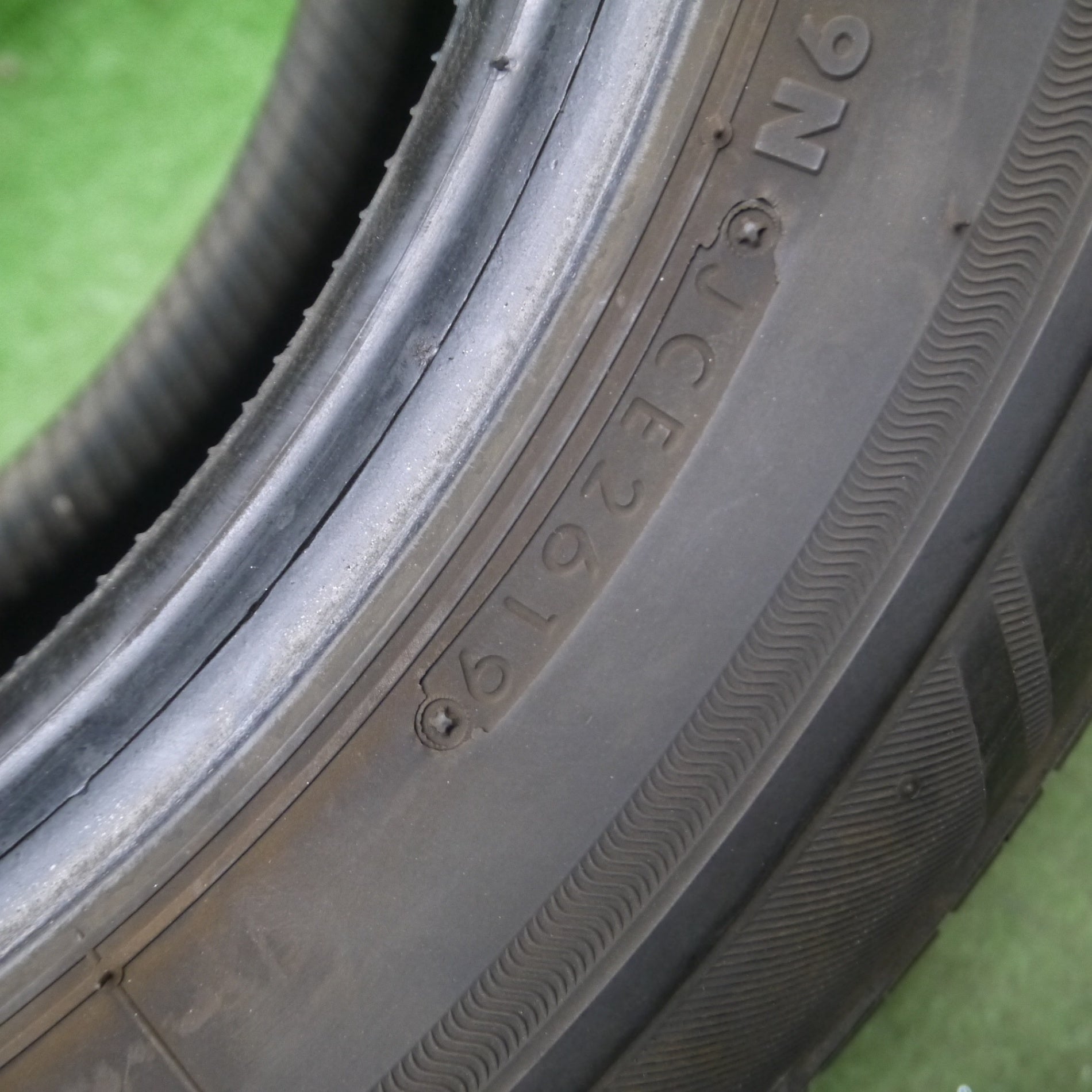 送料無料* バリ溝！8.5分☆195/65R15 ブリヂストン エコピア NH100RV タイヤ 15インチ ノア ヴォクシー セレナ ス |  名古屋/岐阜の中古カー用品・工具の買取/販売ならガレージゲット