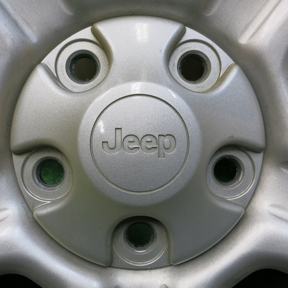 *送料無料* 4本価格★JEEP ジープ JK ラングラー 純正 ホイール 16インチ 16×7J PCD127/5H★4080705SYホ