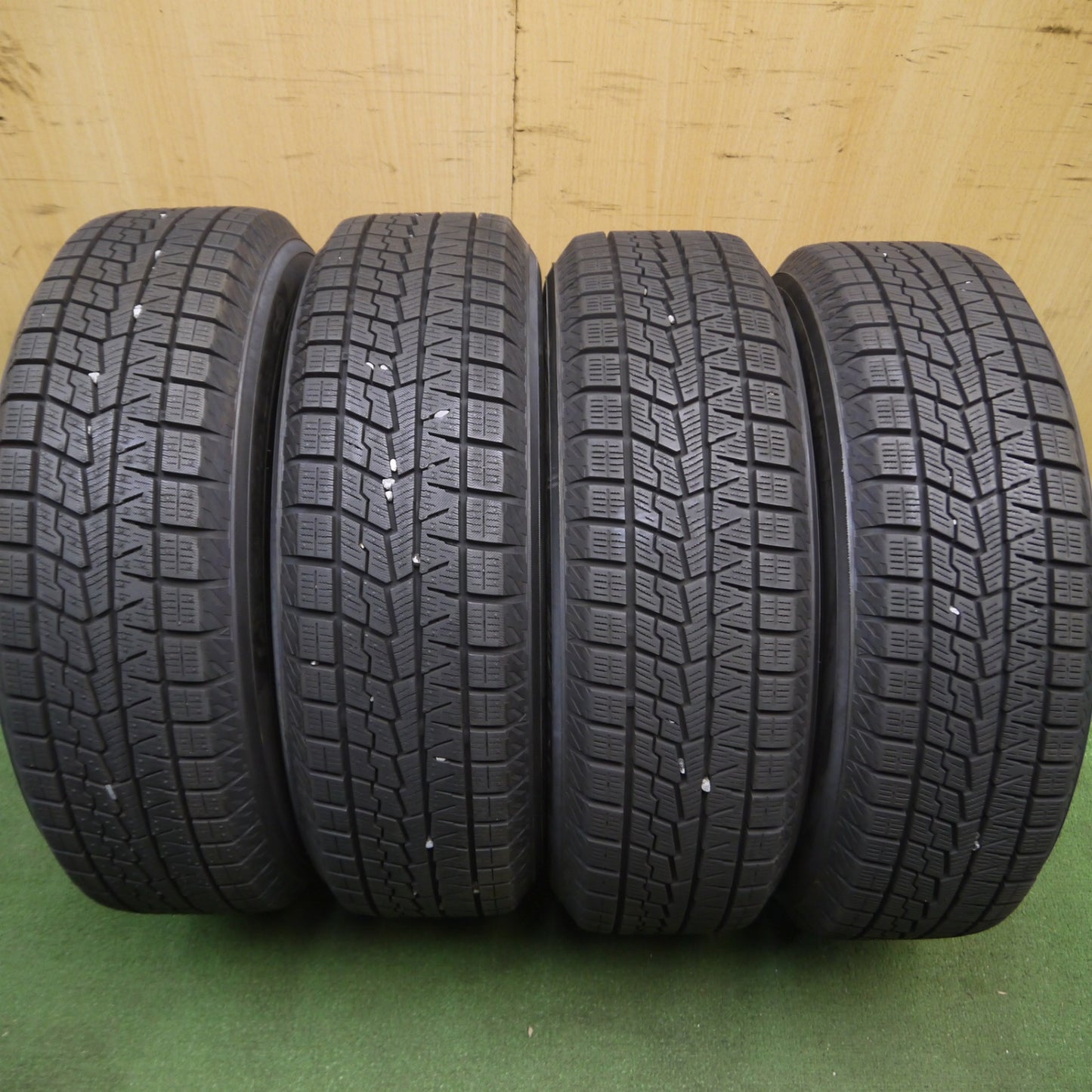 *送料無料* 超バリ溝！21年！キレイ！ほぼ10分★スタッドレス 165/65R14 ヨコハマ アイスガード iG70 GRASS グラス 14インチ PCD100/4H★4040203Hス