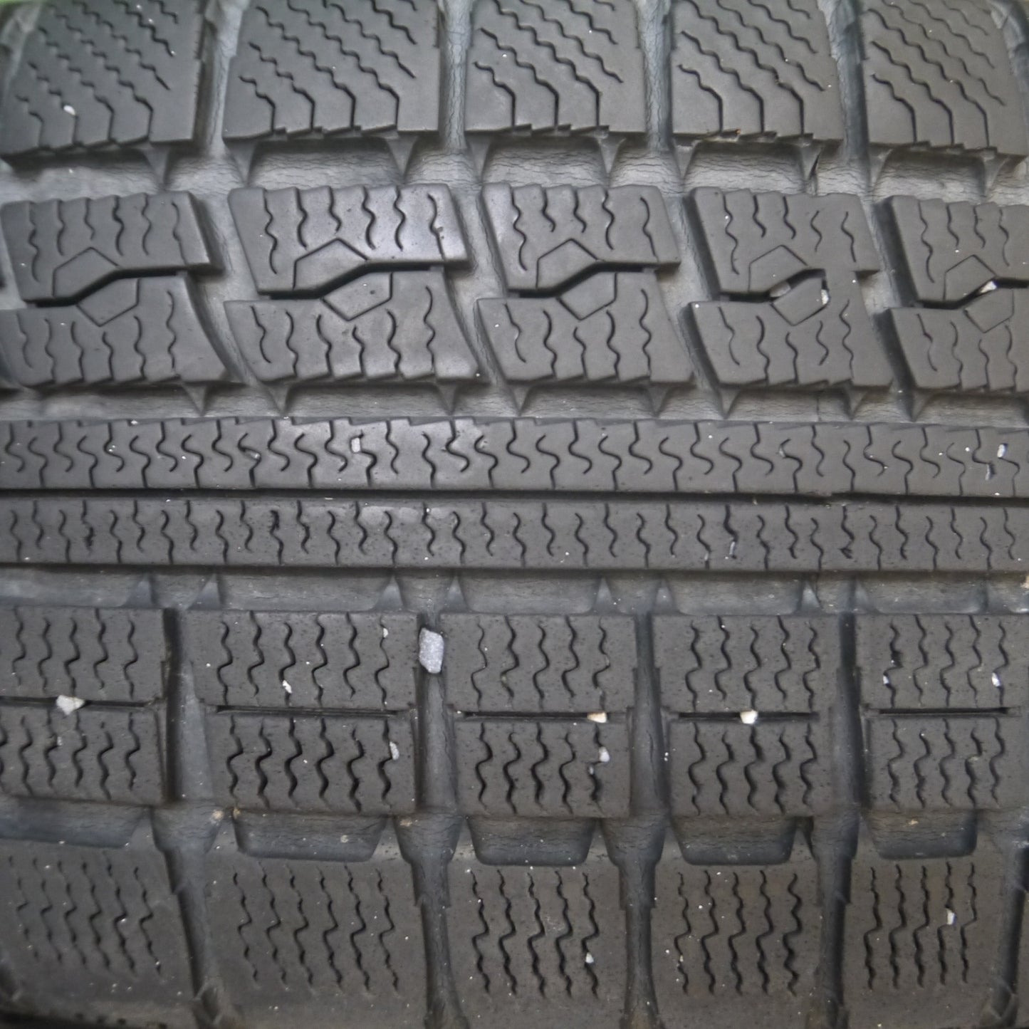 *送料無料* キレイ★スタッドレス 195/65R15 トーヨー ウインター トランパス MK4 VELVA AGUDO ヴェルヴァ PCD114.3/5H★4072206Hス