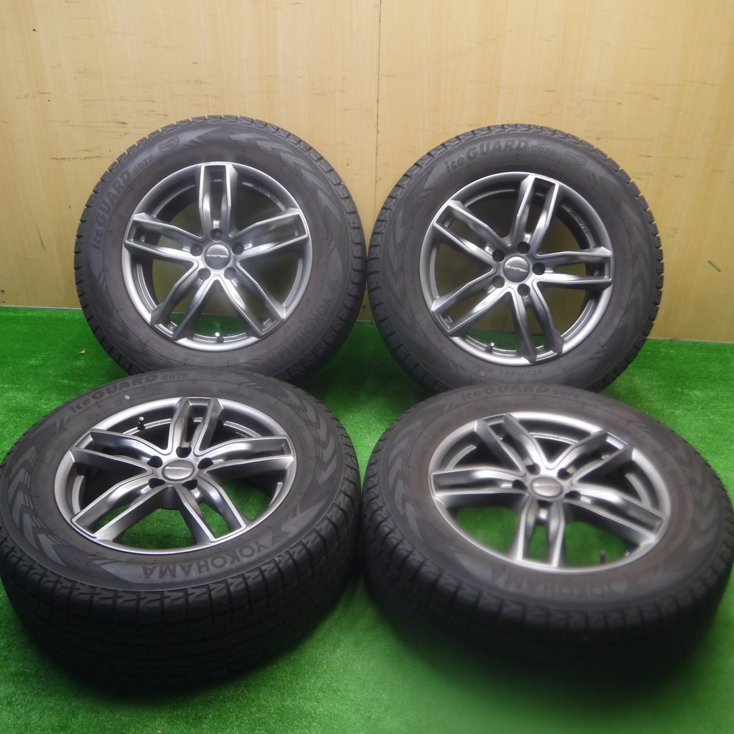 *送料無料* バリ溝！20年！キレイ！9.5分★ボルボ等 EUROTECH 235/65R17 スタッドレス ヨコハマ アイスガード G075 ユーロテック PCD108/5H★4082605Hス