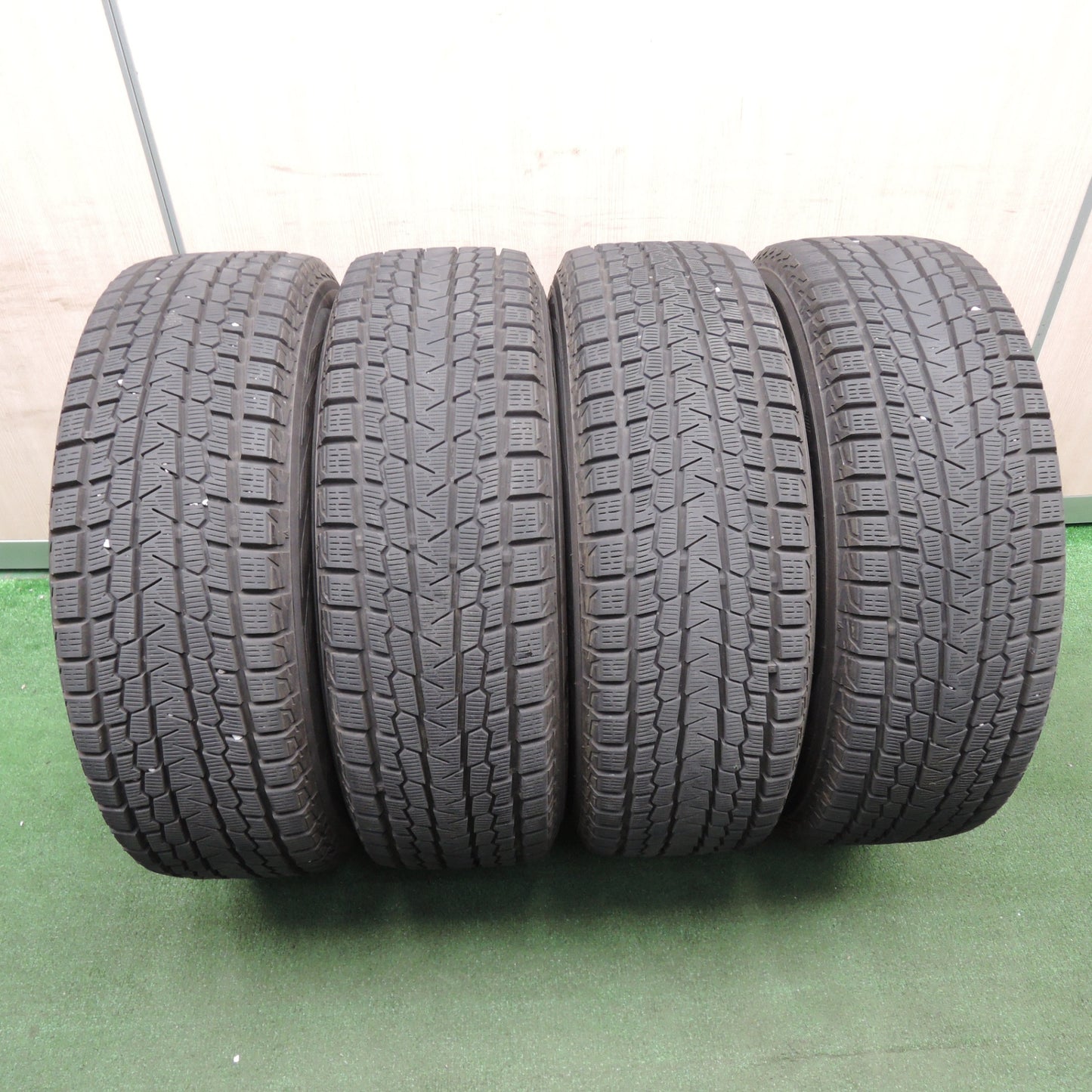 *送料無料* バリ溝！キレイ！9.5分★スタッドレス 225/65R17 ヨコハマ アイスガード G075 VELVA SPORT ヴェルヴァ PCD114.3/5H★4031305TNス