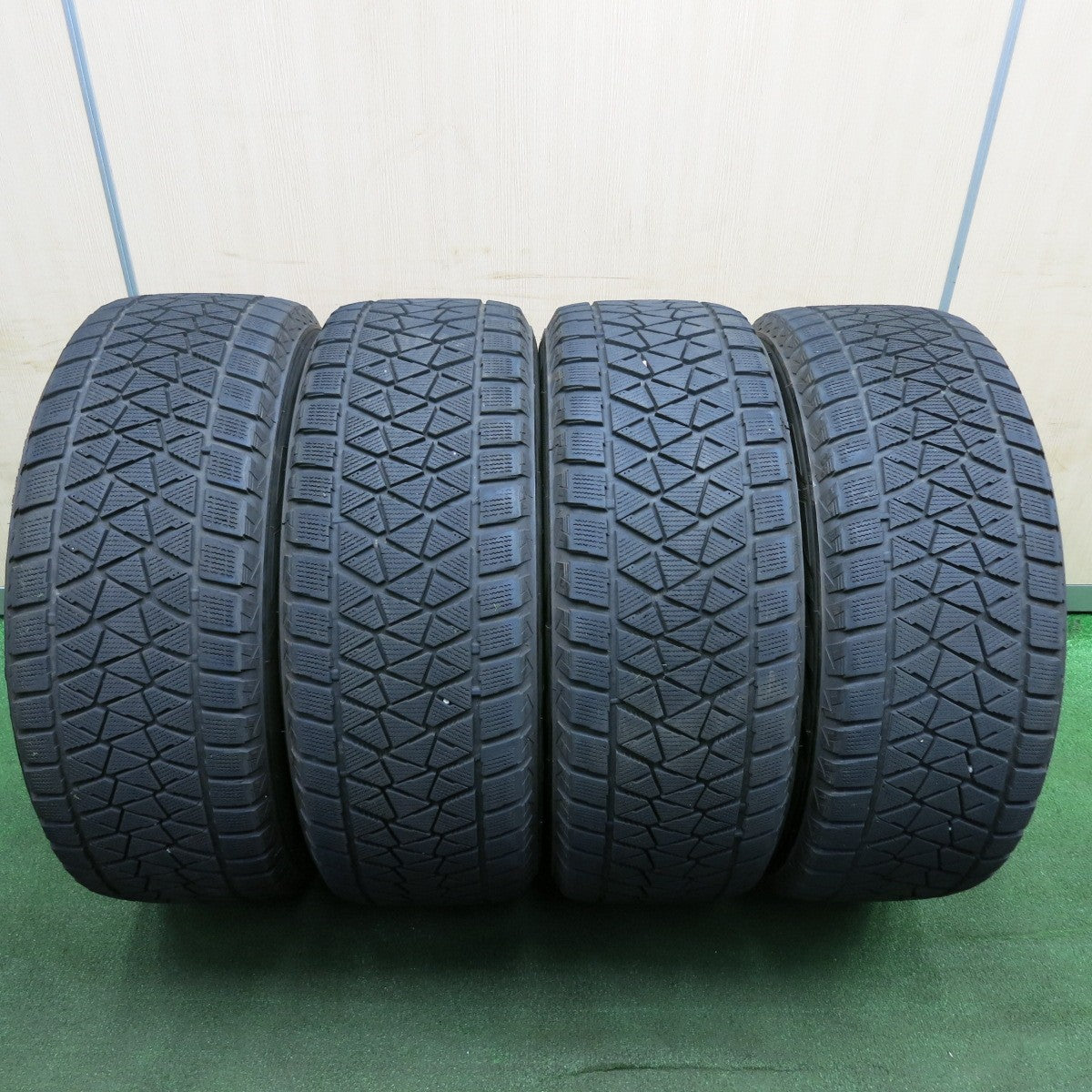 *送料無料* キレイ★三菱 パジェロ 純正 265/60R18 スタッドレス ブリヂストン ブリザック DM-V2 18インチ  PCD139.7/6H★4041702TNス