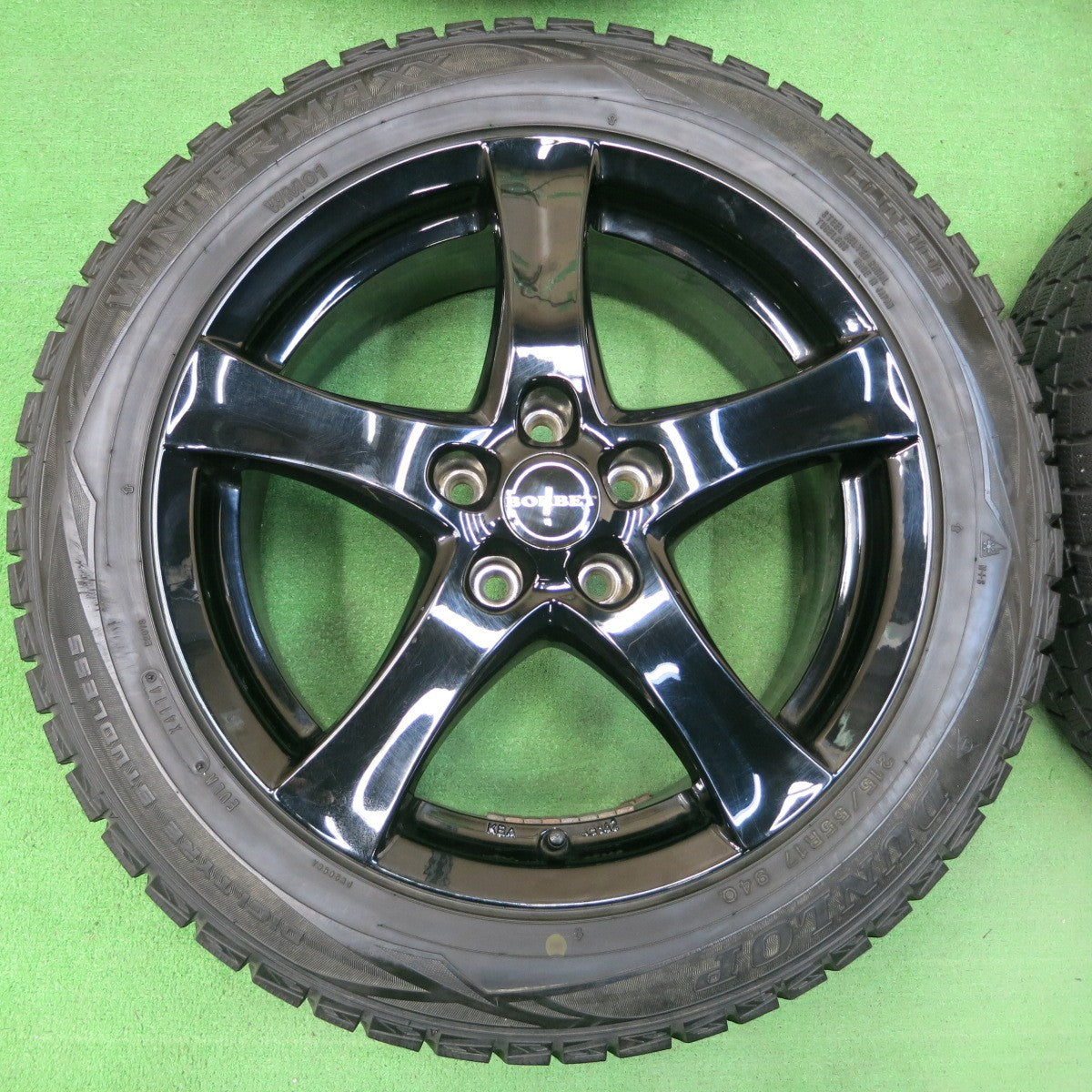 *送料無料* バリ溝！キレイ！9.5分★ワーゲン 等 BORBET 215/55R17 スタッドレス ダンロップ ウインターマックス WM01 ボルベット PCD112/5H★4042608イス