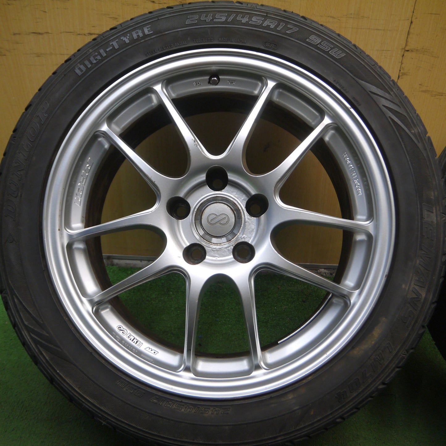 *送料無料* 4本価格★アウディ 等 ENKEI PF01 245/45R17 ダンロップ ルマン LM704 エンケイ 17インチ PCD112/5H★4042404Hノ