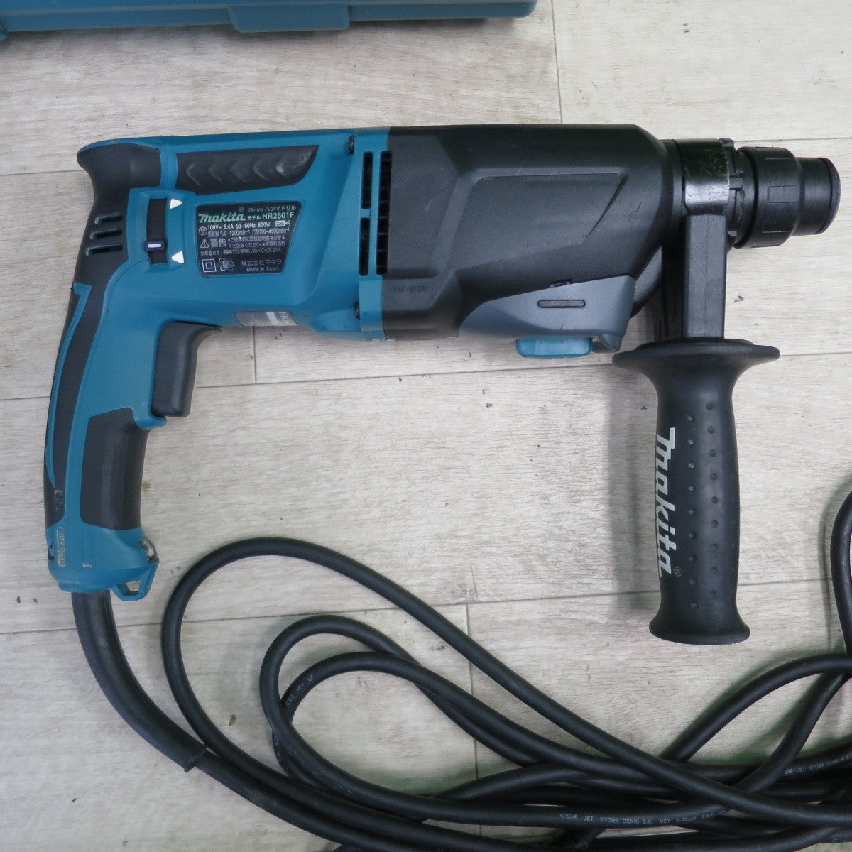 送料無料] キレイ☆makita マキタ ハンマードリル HR2601F 電動工具 ケース付き 100V 26mm 電動 工具 DIY 大 |  名古屋/岐阜の中古カー用品・工具の買取/販売ならガレージゲット