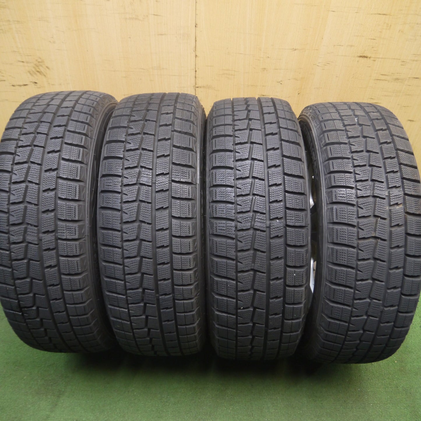 *送料無料* 超バリ溝！綺麗！ほぼ10分★スタッドレス 205/55R16 ダンロップ ウインターマックス WM01 EuroSpeed MANARAY SPORT PCD100/5H★4040105Hス