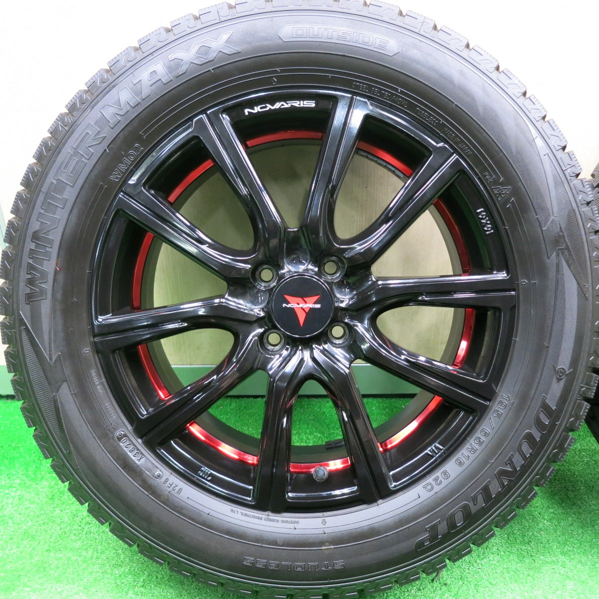 [送料無料] バリ溝！20年！9.5分★スタッドレス 195/65R16 ダンロップ ウインターマックス WM02 NOVARIS ROHGUE CB ノヴァリス ローグ PCD100/4H★4100202HAス