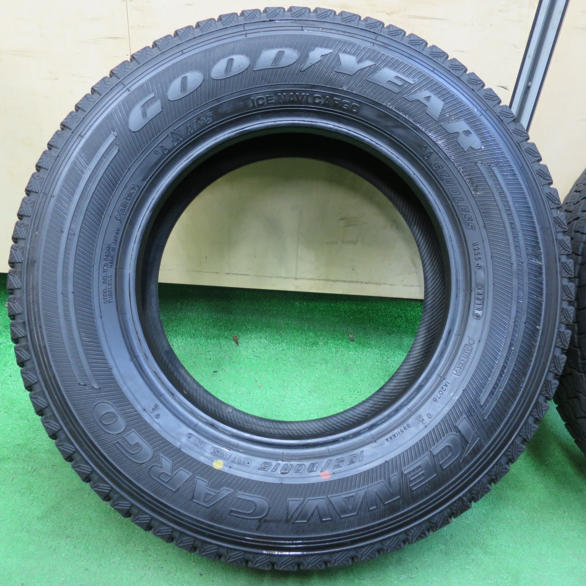 *送料無料* 4本価格★スタッドレス 195/80R15 グッドイヤー アイスナビ カーゴ CARGO 15インチ タイヤ ハイエース キャラバン 等★4071606イスタ