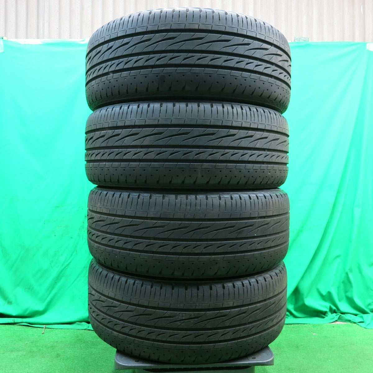 *送料無料* バリ溝！8.5分★A_R_T MONO ART1 245/40R20 ブリヂストン レグノ GRV2 20インチ  PCD114.3/5H★4052804ナノ