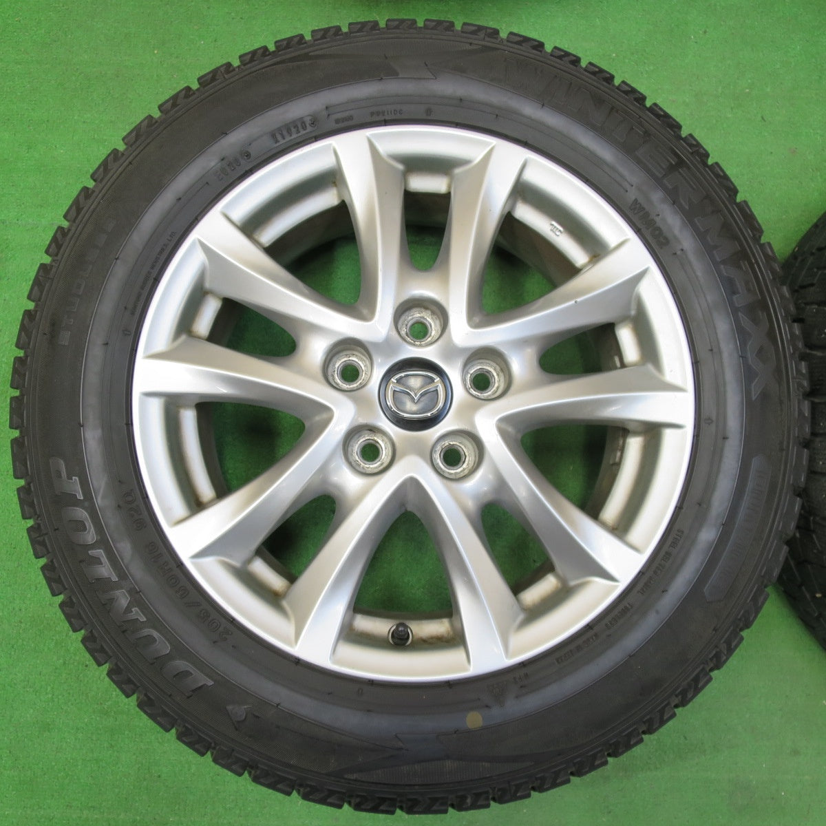 *送料無料* バリ溝！20年！9.5分★マツダ アクセラ 純正 205/60R16 スタッドレス ダンロップ ウインターマックス WM02 16インチ PCD114.3/5H★4062705イス