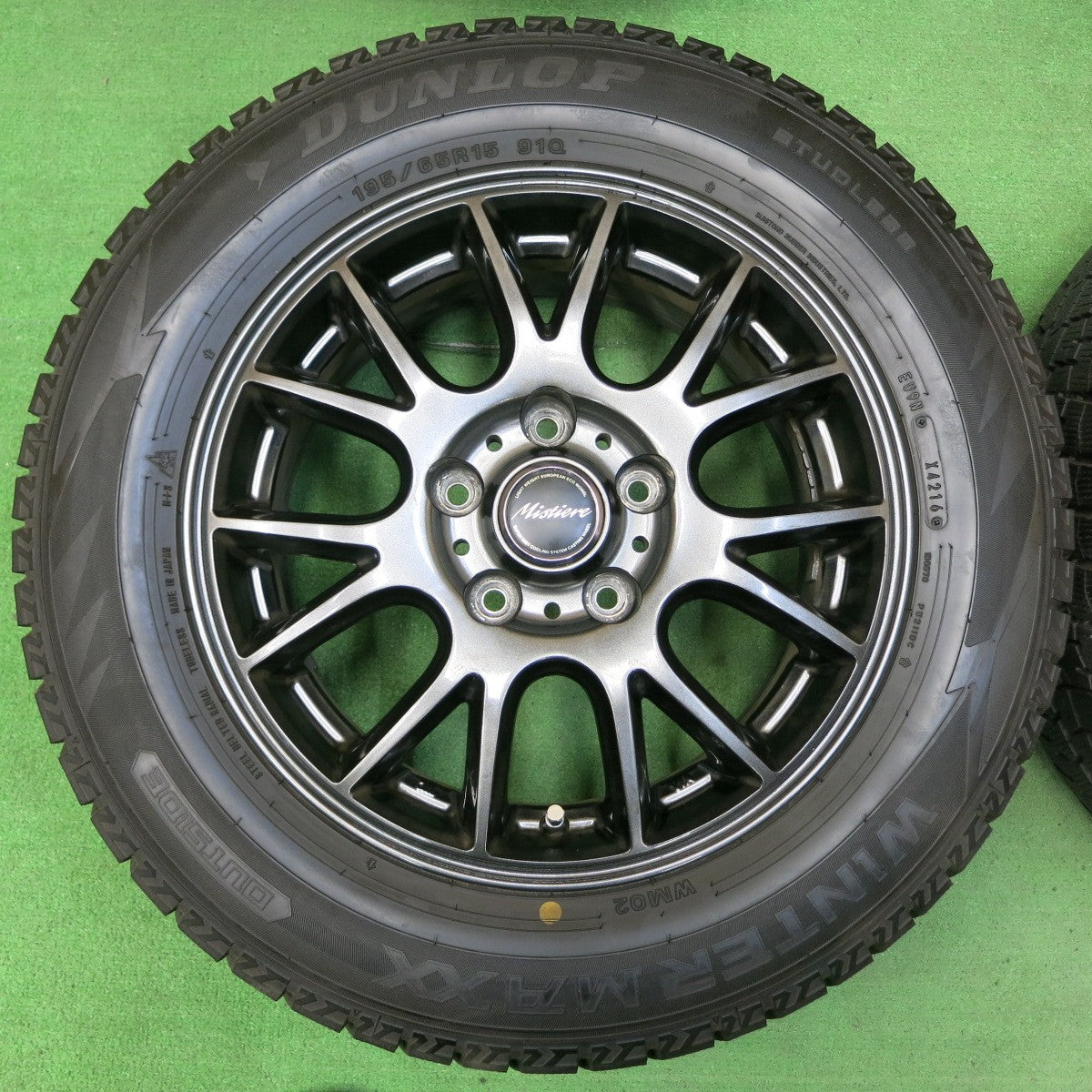 *送料無料* バリ溝！キレイ！9分★スタッドレス 195/65R15 ダンロップ ウインターマックス WM02 Mistiere ミスティーレ  15インチ PCD114.3/5H★4051107イス