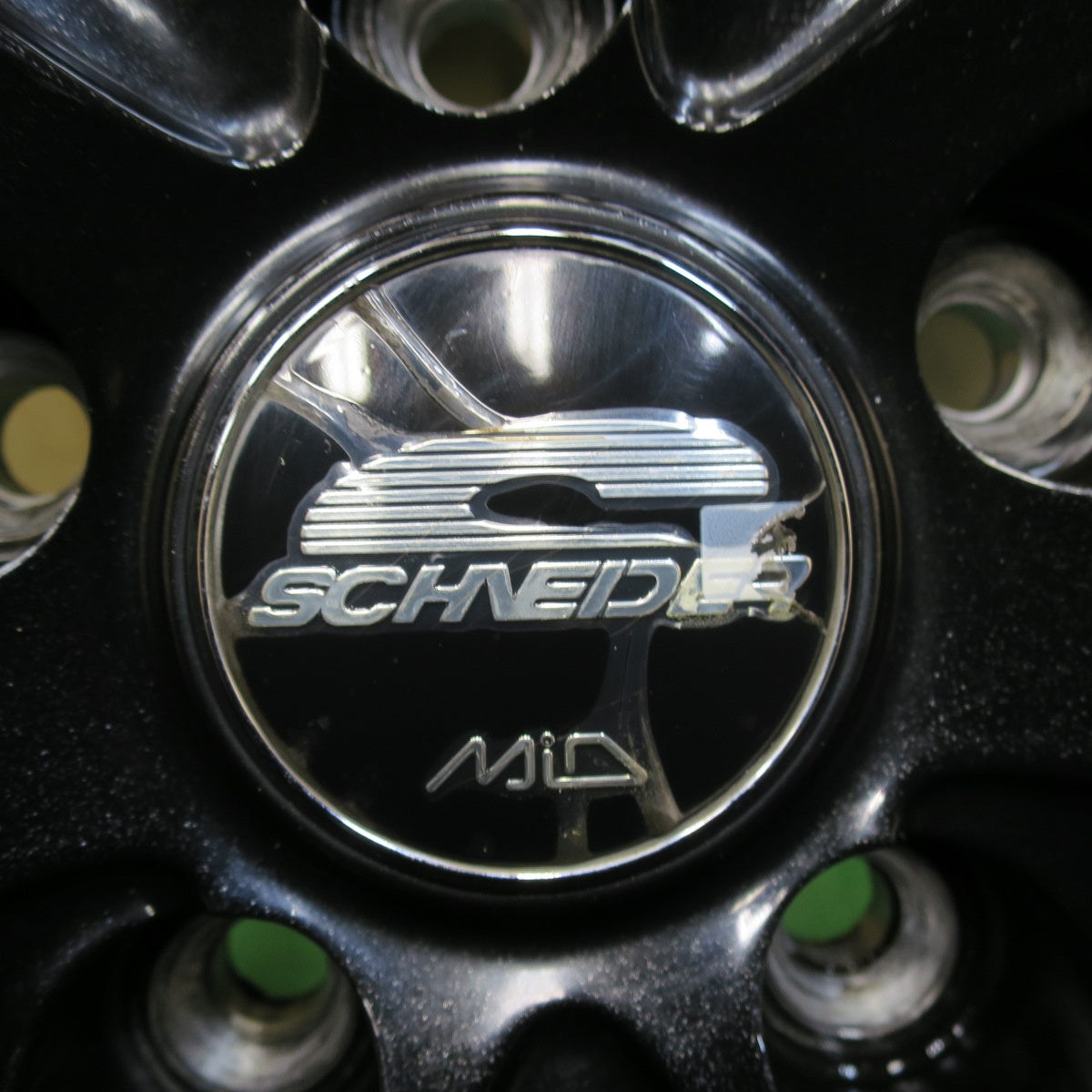 [送料無料] 4本価格★スタッドレス 205/65R15 グッドイヤー アイスナビ6 SCHNEIDER MiD シュナイダー 15インチ PCD114.3/5H★5012102イス