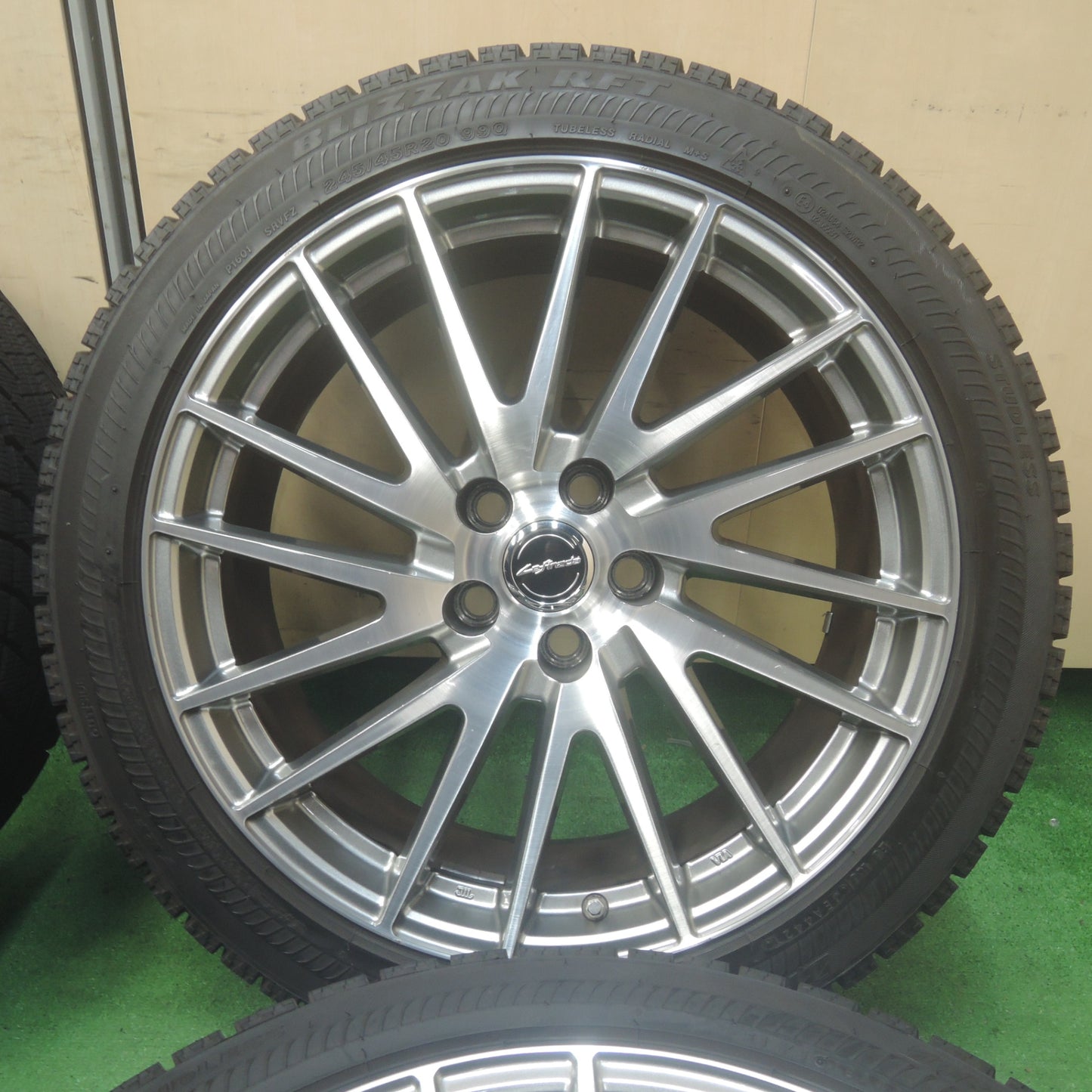 *送料無料* バリ溝！21年！9.5分★レクサス LS用 245/45R20 スタッドレス ブリヂストン ブリザック RFT Lefinada MOTION1 レフィナーダ PCD120/5H★4070401SYス