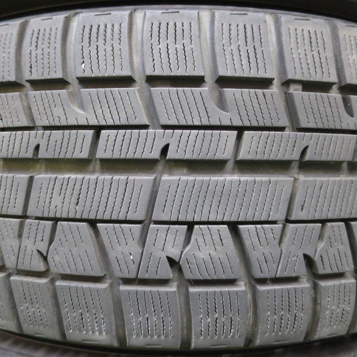 *送料無料* バリ溝！キレイ！9分★スタッドレス 215/55R17 ヨコハマ アイスガード iG50 GRASS グラス 17インチ PCD114.3/5H★4090102イス