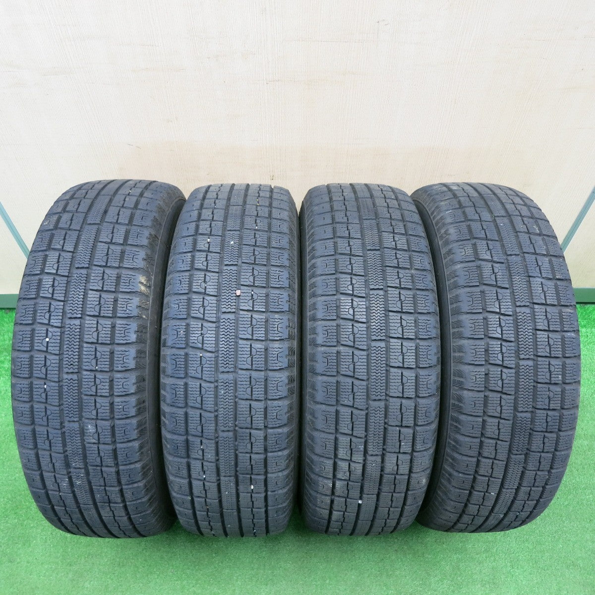 [送料無料] キレイ★スタッドレス 185/70R14 トーヨー ガリット G5 NEXTA ネクスタ 14インチ PCD100/4H★4121805TNス