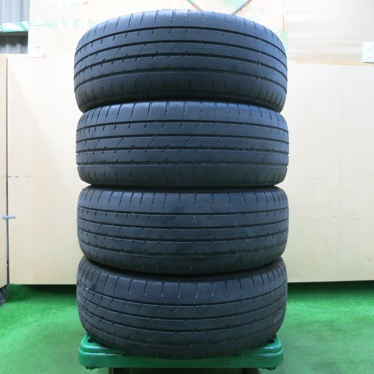 *送料無料* 4本価格★三菱 アウトランダー 純正 225/55R18 ダンロップ エナセーブ RV504 18インチ PCD114.3/5H★4040601イノ