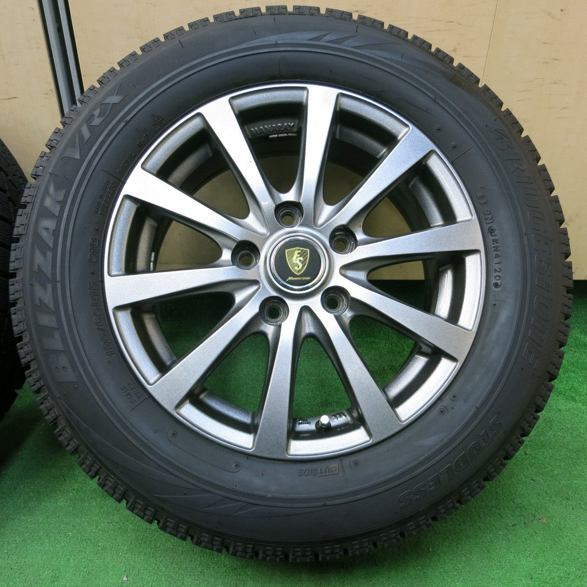 *送料無料* バリ溝！20年！キレイ！8.5分★スタッドレス 195/65R15 ブリヂストン ブリザック VRX MANARAY SPORT マナレイ PCD114.3/5H★4052806イス