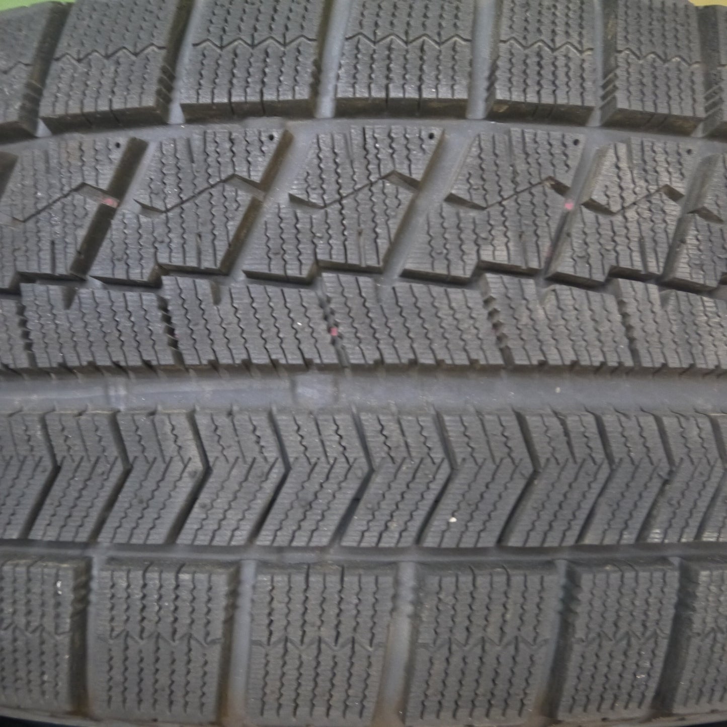 *送料無料* 超バリ溝！20年！キレイ！ほぼ10分★スタッドレス 215/55R17 ブリヂストン ブリザック VRX WAREN ヴァーレン PCD114.3/5H★4071902Hス