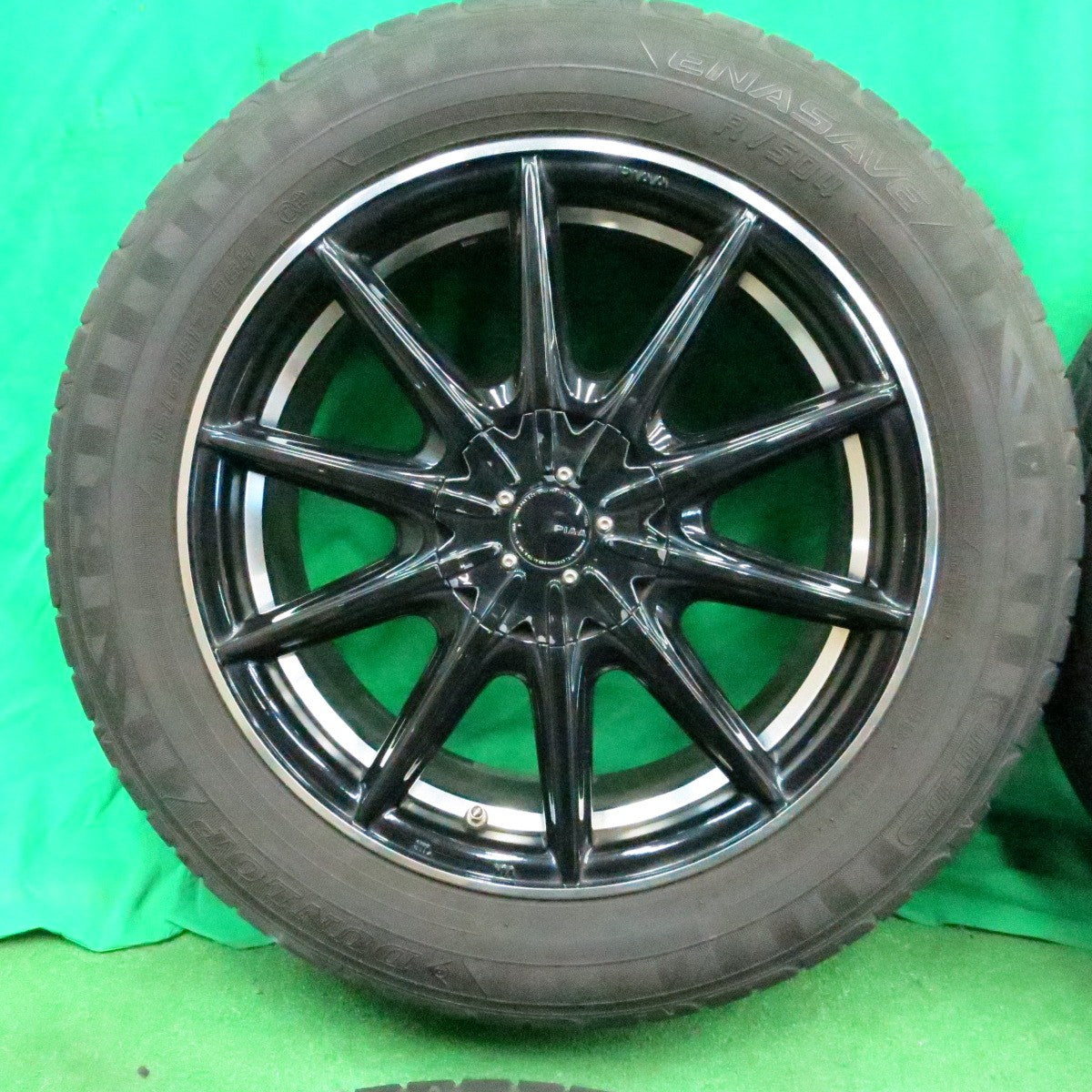 *送料無料* バリ溝！9.5分★PIAA 215/60R17 ダンロップ エナセーブ RV504 ピア 17インチ PCD100 114.3/5H マルチ★4050306ナノ