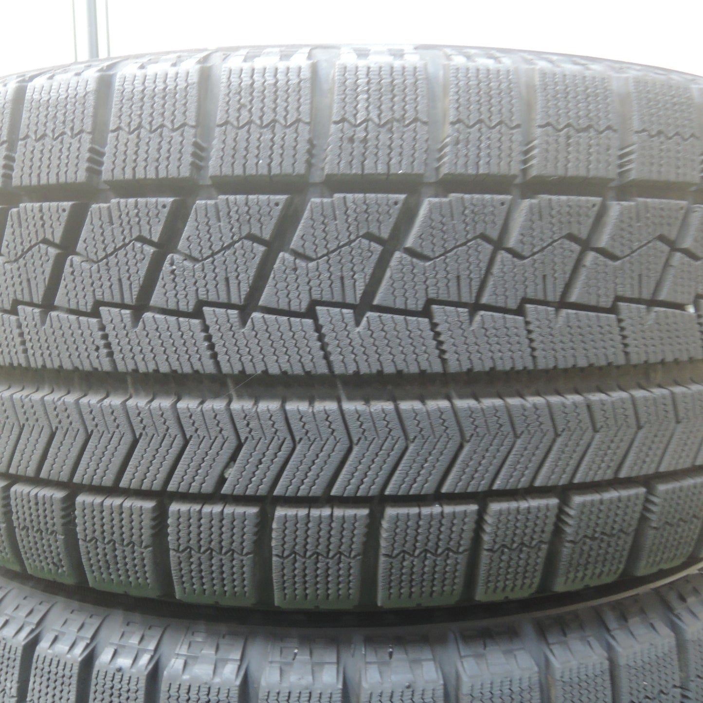 *送料無料* バリ溝！キレイ！9.5分★スタッドレス 215/50R17 ブリヂストン ブリザック VRX LCZ 社外 アルミ 17インチ PCD114.3/5H★4032004SYス