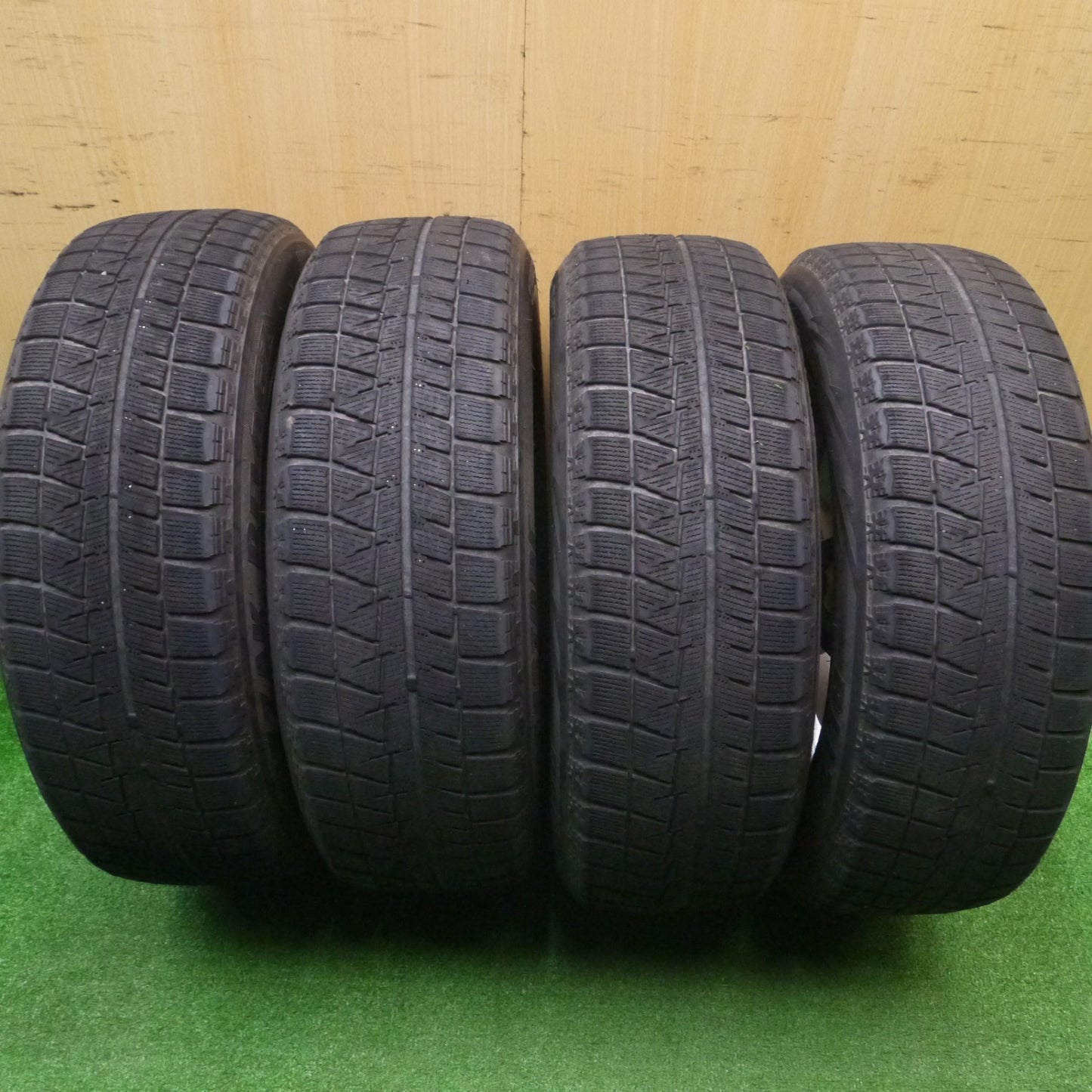 *送料無料* キレイ★EUROMAGIC SPORT-S02 195/65R15 スタッドレス ブリヂストン ブリザック REVO GZ ユーロマジック PCD114.3/5H★4091003Hス