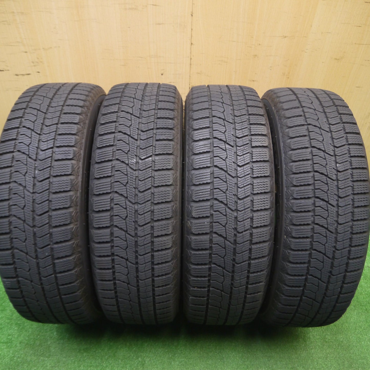 [送料無料] バリ溝！21年！キレイ！9.5分★スタッドレス 185/65R15 トーヨー オブザーブ GIZ2 AZANE FB 15インチ PCD100/4H★4093003Hス