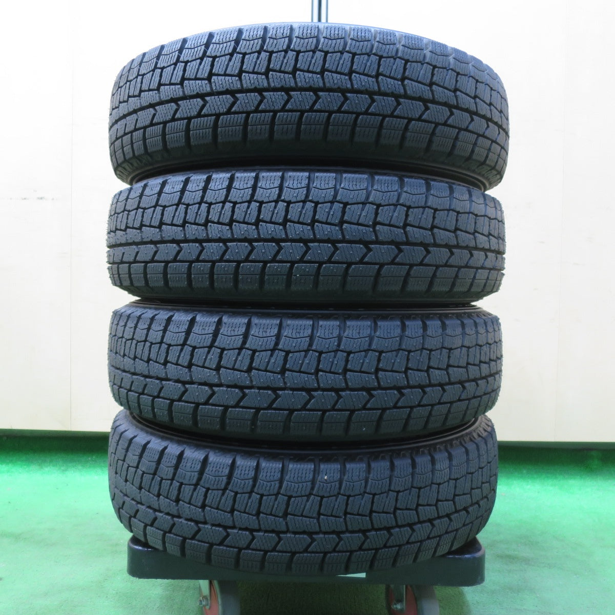 *送料無料* 超バリ溝！23年！キレイ！ほぼ10分★スタッドレス 155/65R14 ダンロップ ウインターマックス WM02 Exceeder エクシーダー PCD100/4H★4081705イス