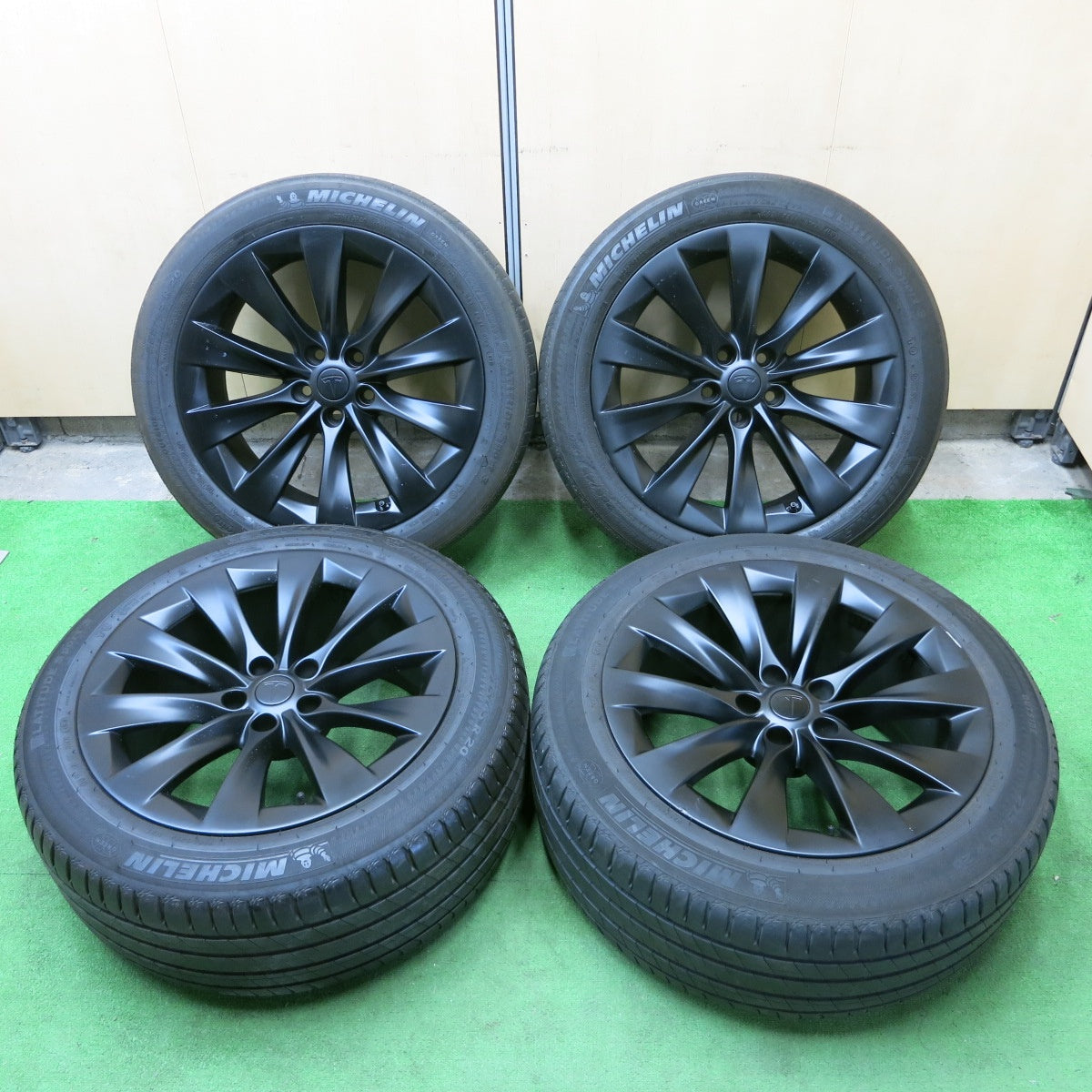 *送料無料* バリ溝！8.5分★テスラ モデルX 純正 255/45R20 275/45R20 ミシュラン LATITUDE Sport3 20インチ PCD120/5H★4060804ナノ