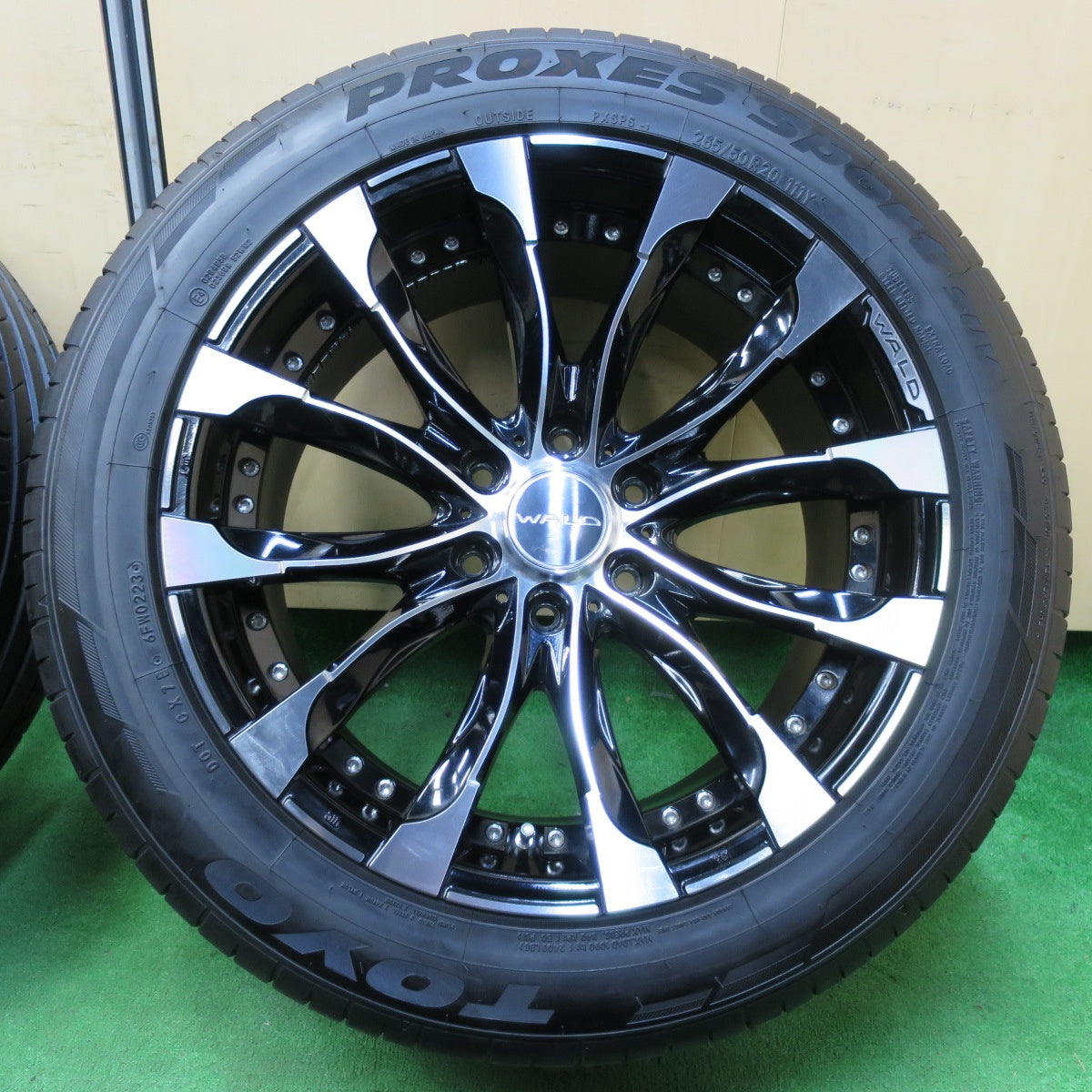 *送料無料* バリ溝！23年！キレイ！9.5分★WALD JARRET 265/50R20 トーヨー プロクセス スポーツ SUV ヴァルド ジャレット 20インチ PCD139.7/6H★4063002イノ