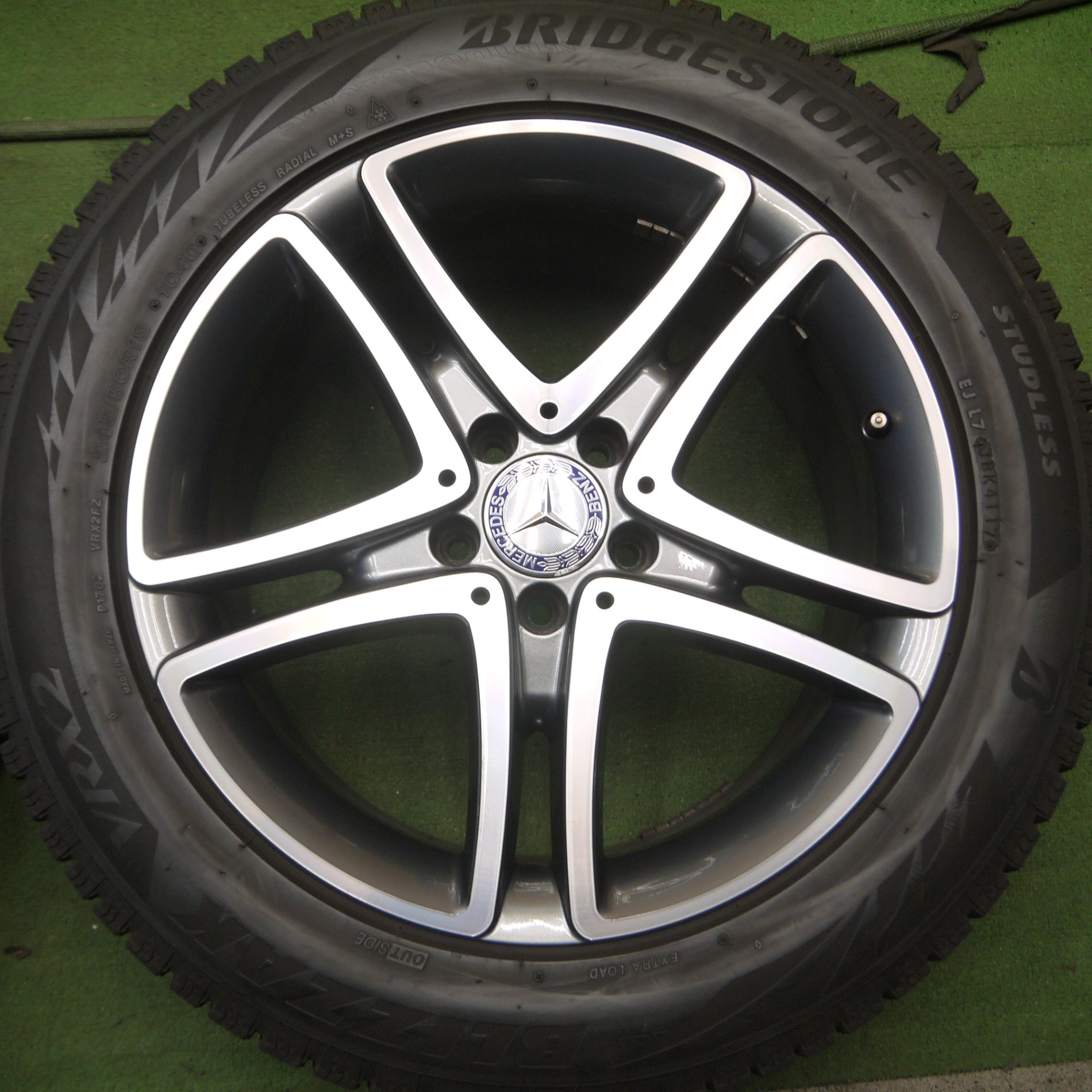 メルセデス ベンツ Sクラス W222 純正 AMG 中古ホイール 4本 8.5/9.5J 20インチ PCD112 5穴 +39 ハブ66.5  A2224014200 A2224014300 aa20 : a052502960 : 太平タイヤ Yahoo!ショッピング店 - 通販 -  Yahoo!ショッピング