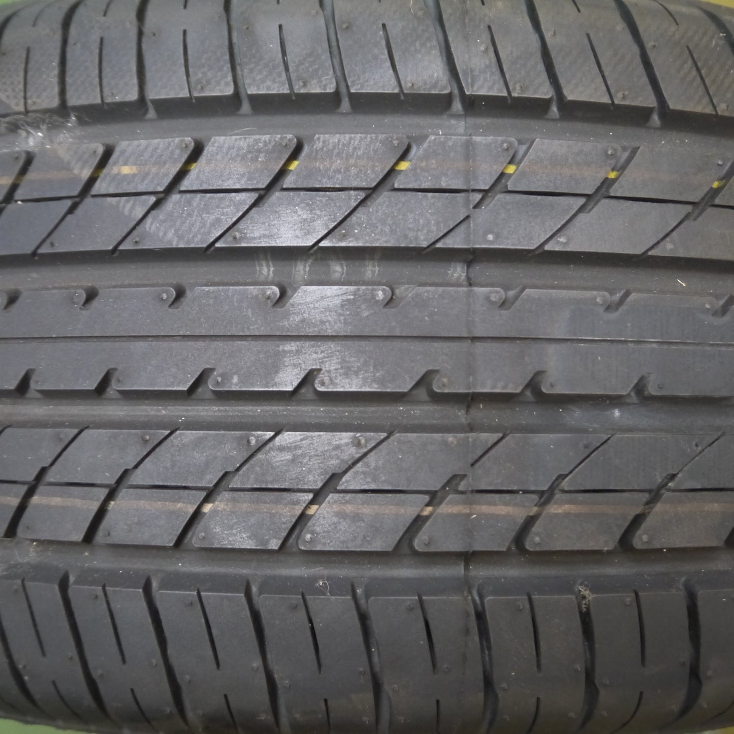 *送料無料* 新車外し！21年！ほぼ未使用★235/50R18 トーヨー トランパス R30 タイヤ 18インチ アルファード ヴェルファイア 等★4040521Hノタ