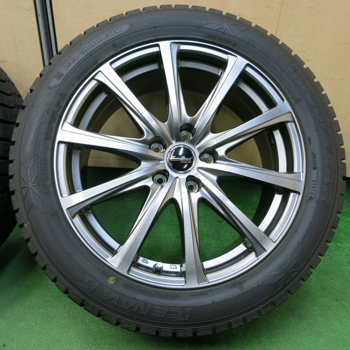 *送料無料* バリ溝！キレイ！9.5分以上★スタッドレス 235/50R18 グッドイヤー アイスナビ6 EuroSpeed MANARAY SPORT 18インチ PCD114.3/5H★4050811イス