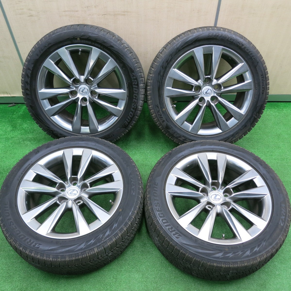 [送料無料] キレイ！センサー付★レクサス LS 純正 235/50R18 スタッドレス ブリヂストン ブリザック VRX2 PCD120/5H★4100205HAス