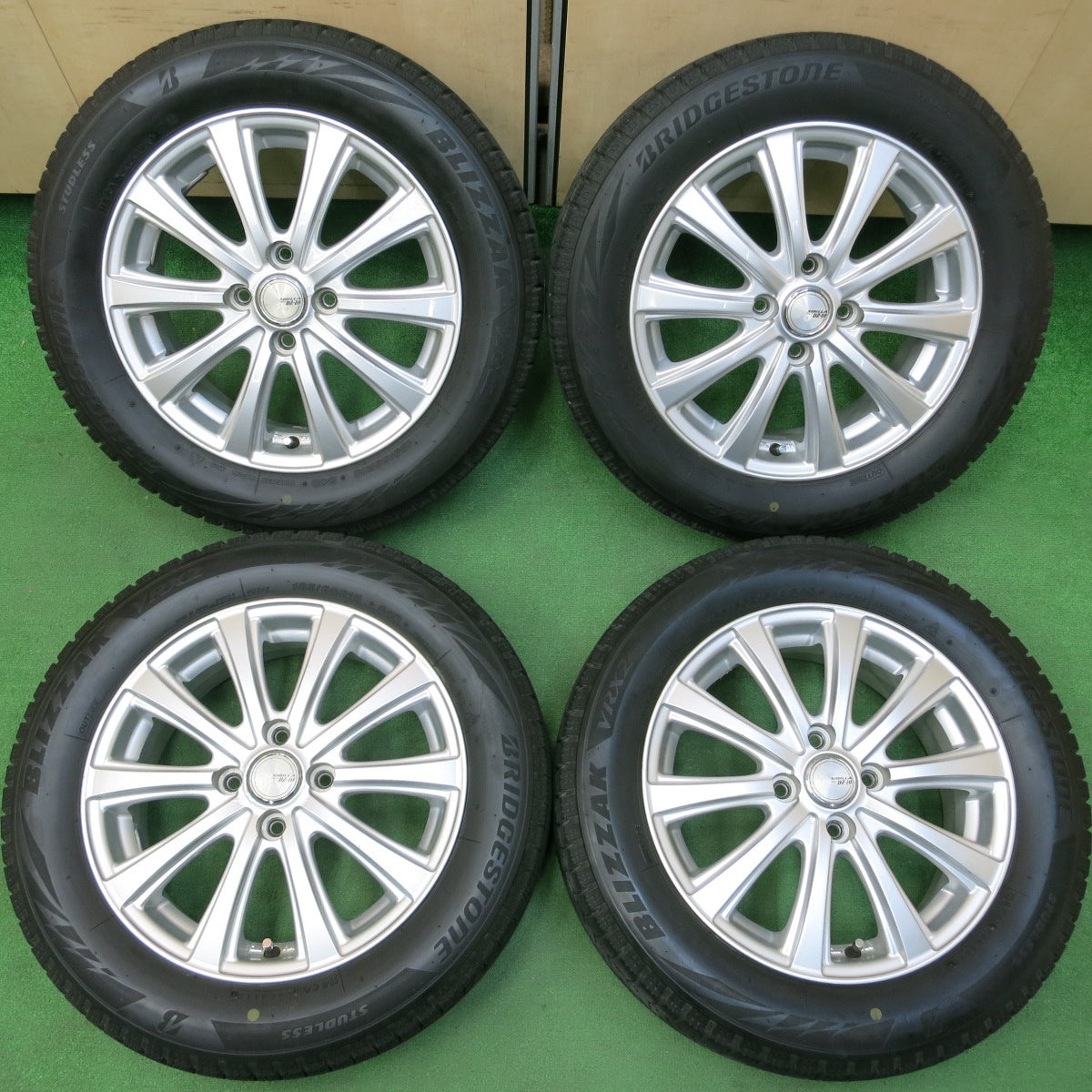 *送料無料* 4本価格★スタッドレス 185/60R15 ブリヂストン ブリザック VRX2 SIBILLA NEXT DZ-10 シビラ 15インチ PCD100/4H★4041905イス