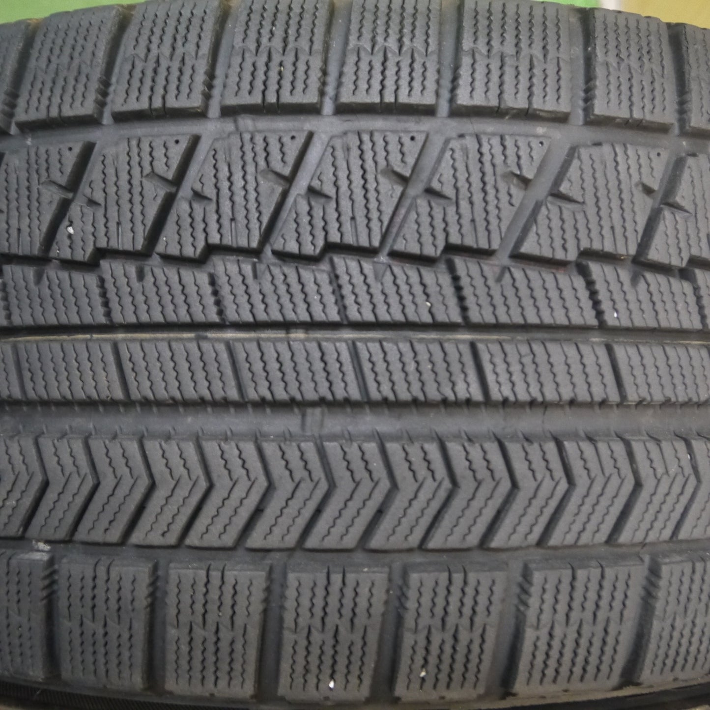 *送料無料* センサー付！バリ溝！キレイ！9.5分★レクサス LS500h 純正 245/50R19 スタッドレス ブリヂストン ブリザック RFT 19インチ PCD120/5H★4032603Hス