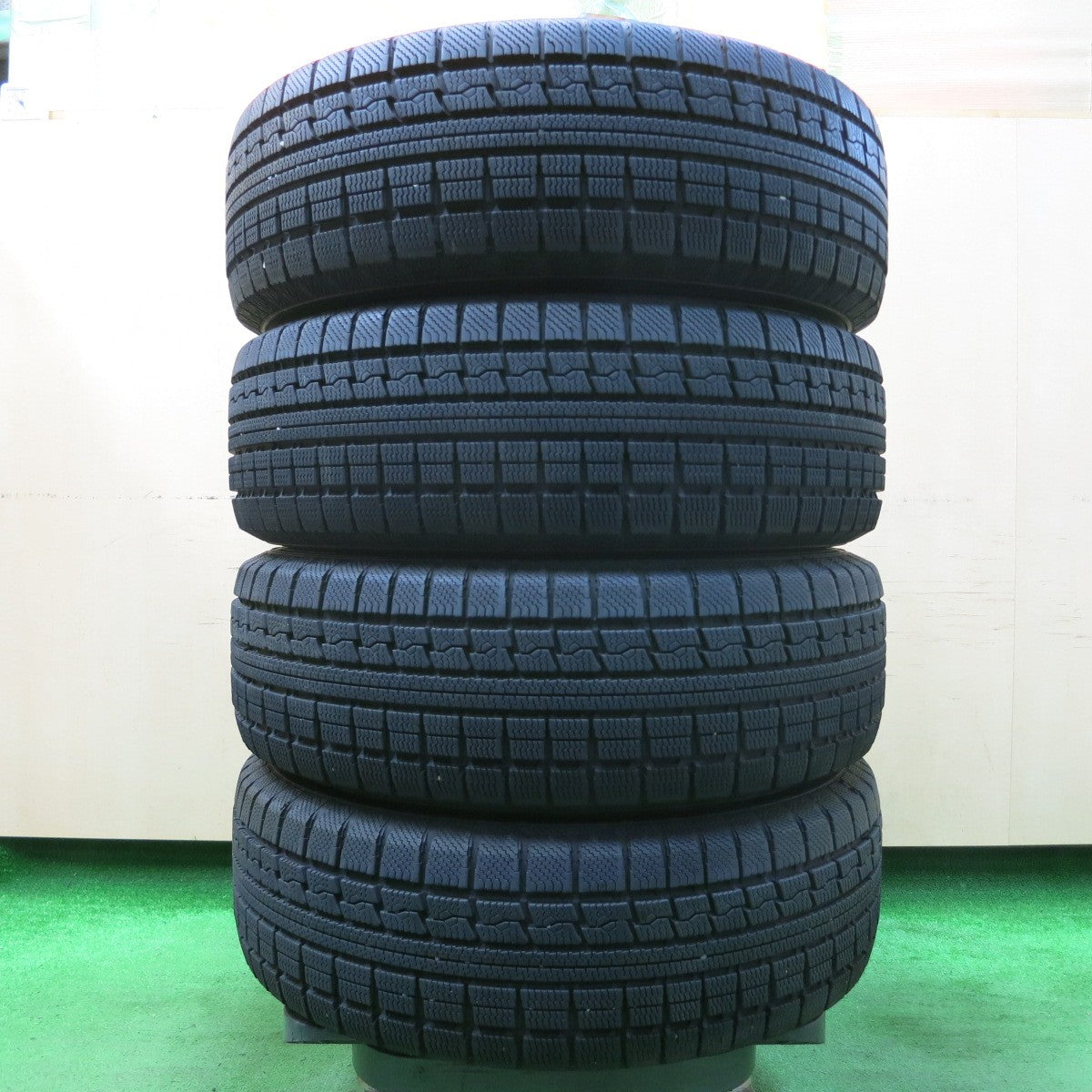 *送料無料* バリ溝！キレイ！9分★トヨタ 30系 プリウス 純正 195/65R15 スタッドレス トーヨー ウインター トランパス MK4α PCD100/5H★4040905イス