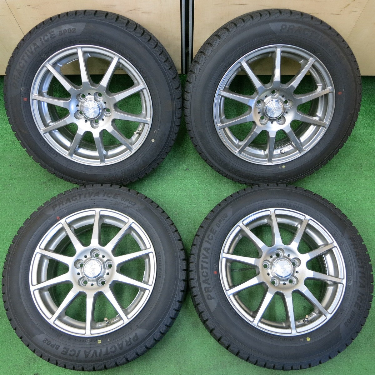 *送料無料* 超バリ溝！23年！ほぼ10分★スタッドレス 185/65R15 プラクティバ アイス BP02 STRANGER ストレンジャー 15インチ PCD100/5H★4051403イス