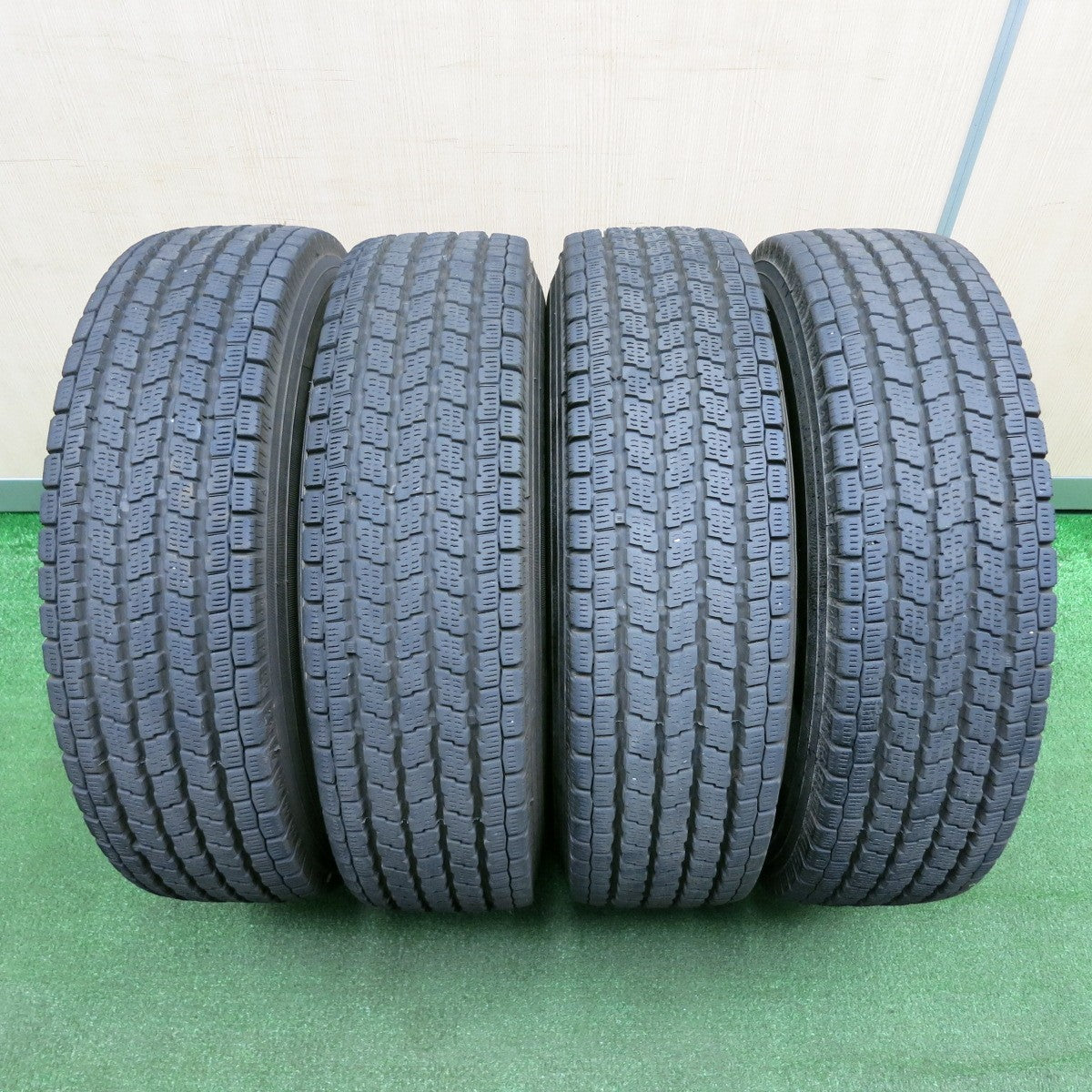 *送料無料* バリ溝！9分★スタッドレス 165/80R13 ヨコハマ アイスガード iG91 SIBILLA V88 シビラ 13インチ PCD114.3/5H★4040903TNス